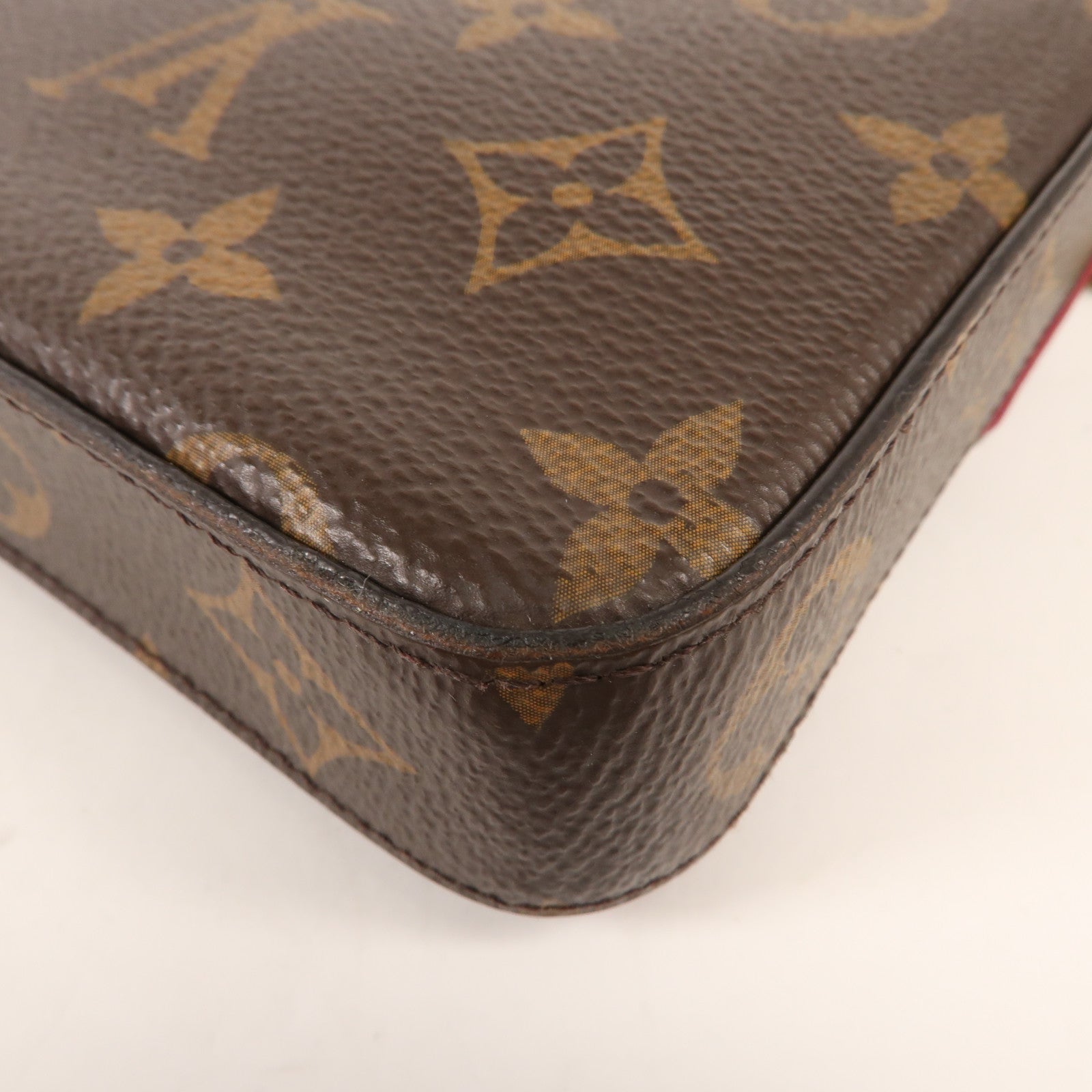 LOUIS VUITTON Monogram Pochette Felicie金扣鏈帶肩背袋