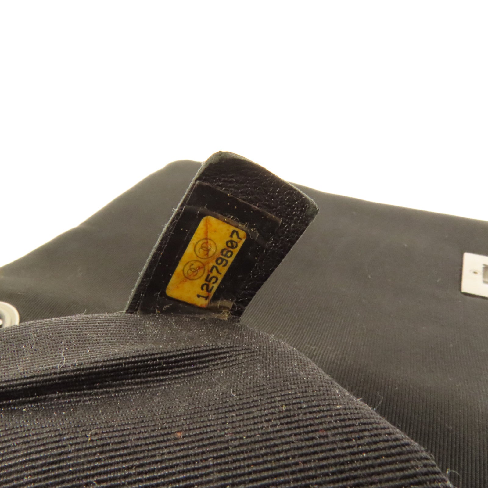 CHANEL 帆布Chain Shoulder銀扣鏈帶肩背袋