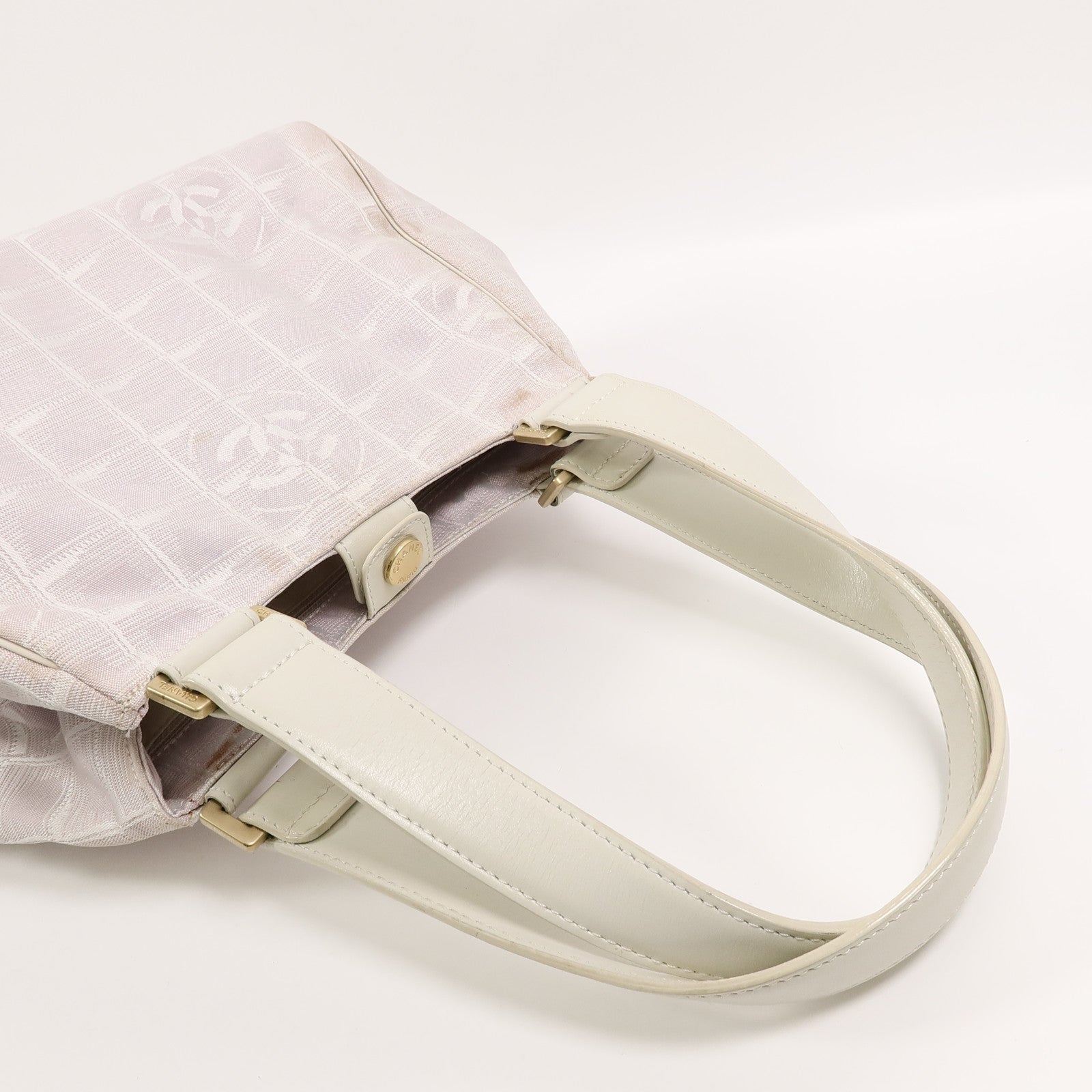 CHANEL 尼龍New Travel Line肩背袋
