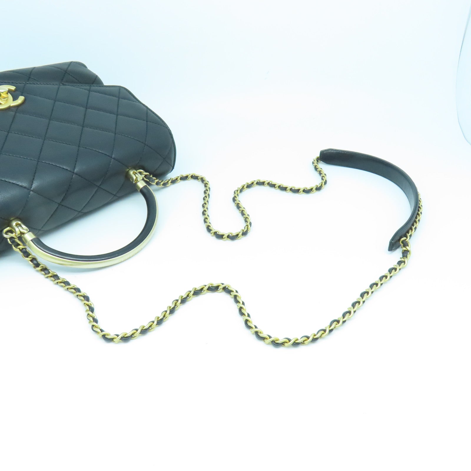 CHANEL rhombic cowhide leather Chain Shoulder Bag gold buckle chain shoulder bag black