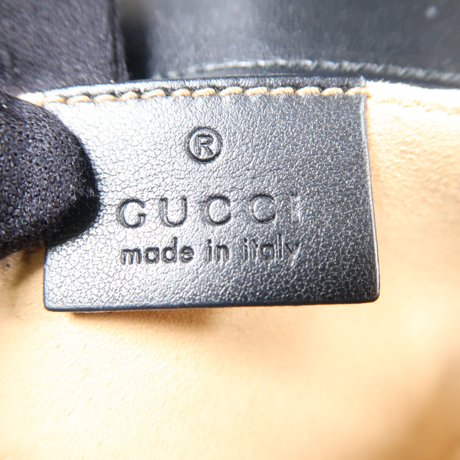GUCCI 斜紋牛皮皮革GG Marmont金扣肩背袋黑色