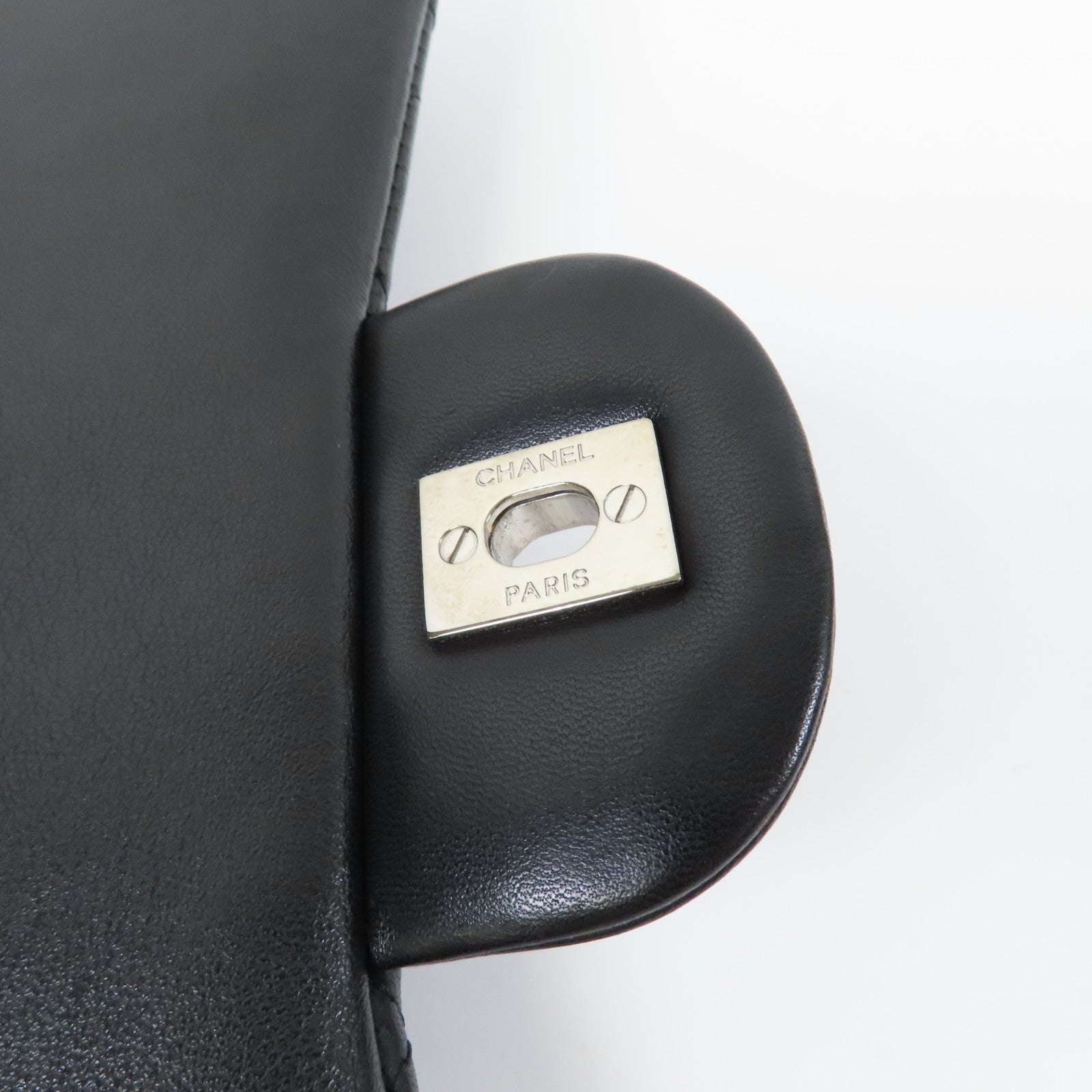 CHANEL 菱格羊皮皮革Maxi Classic Handbag銀扣鏈帶肩背袋黑色