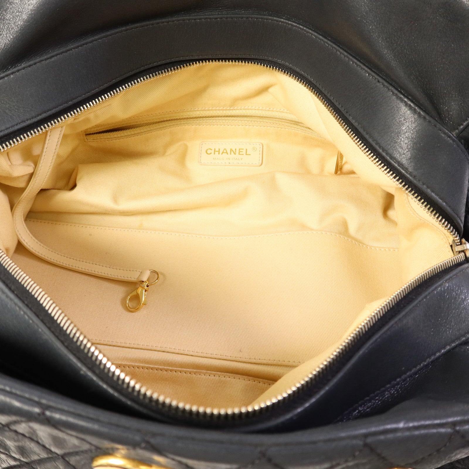 CHANEL 牛皮皮革Chain Shoulder Bag金扣鏈帶肩背袋