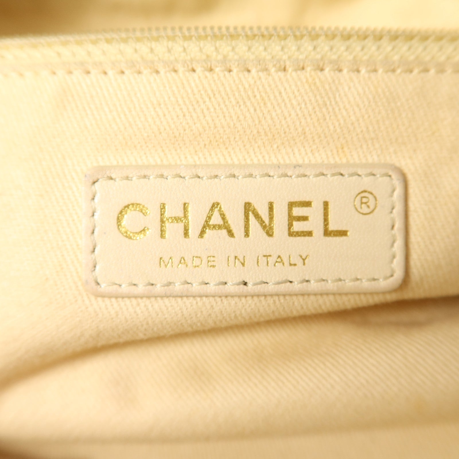 CHANEL 牛皮皮革Chain Shoulder Bag金扣鏈帶肩背袋