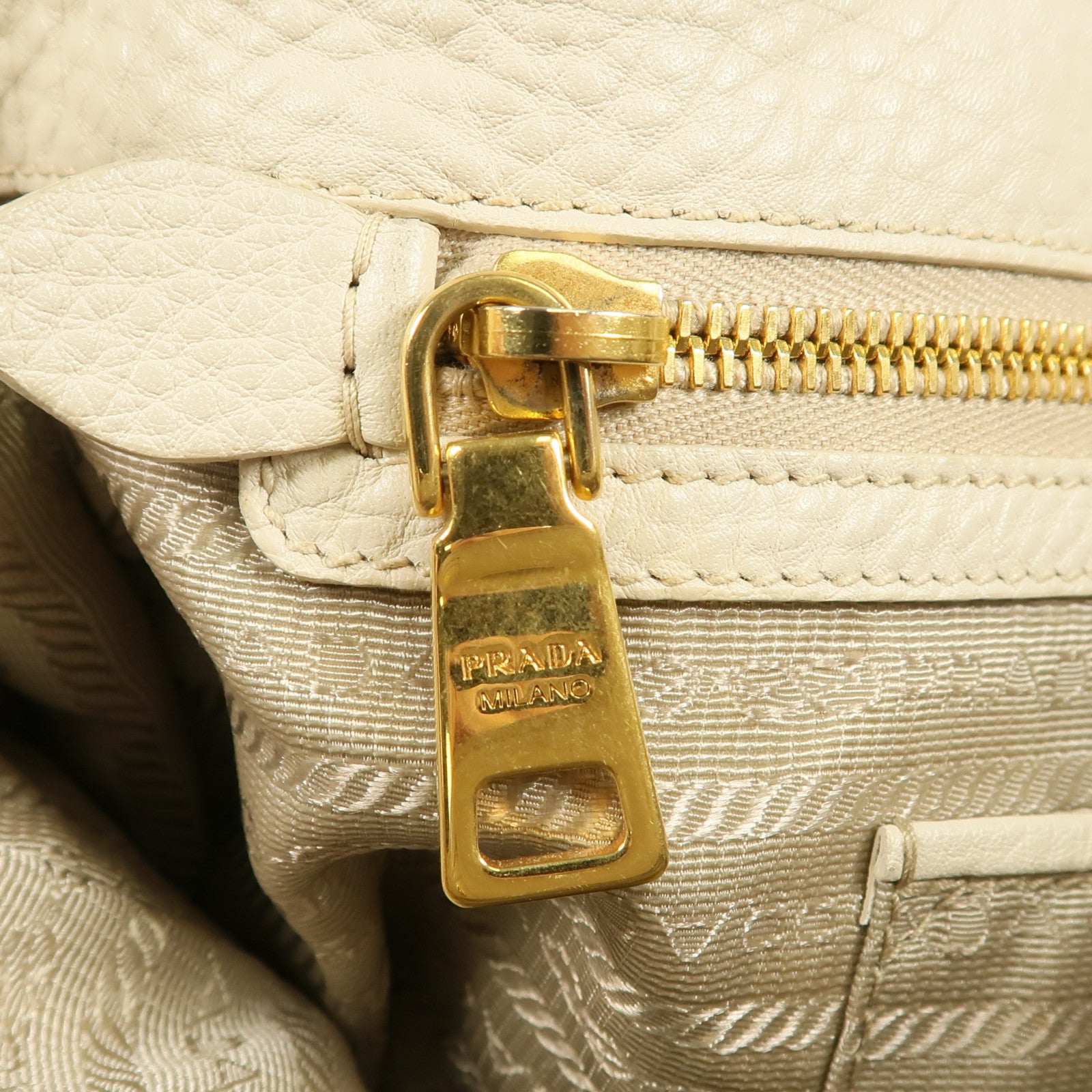 PRADA 牛皮皮革Shoulder Bag金扣手挽肩背兩用袋