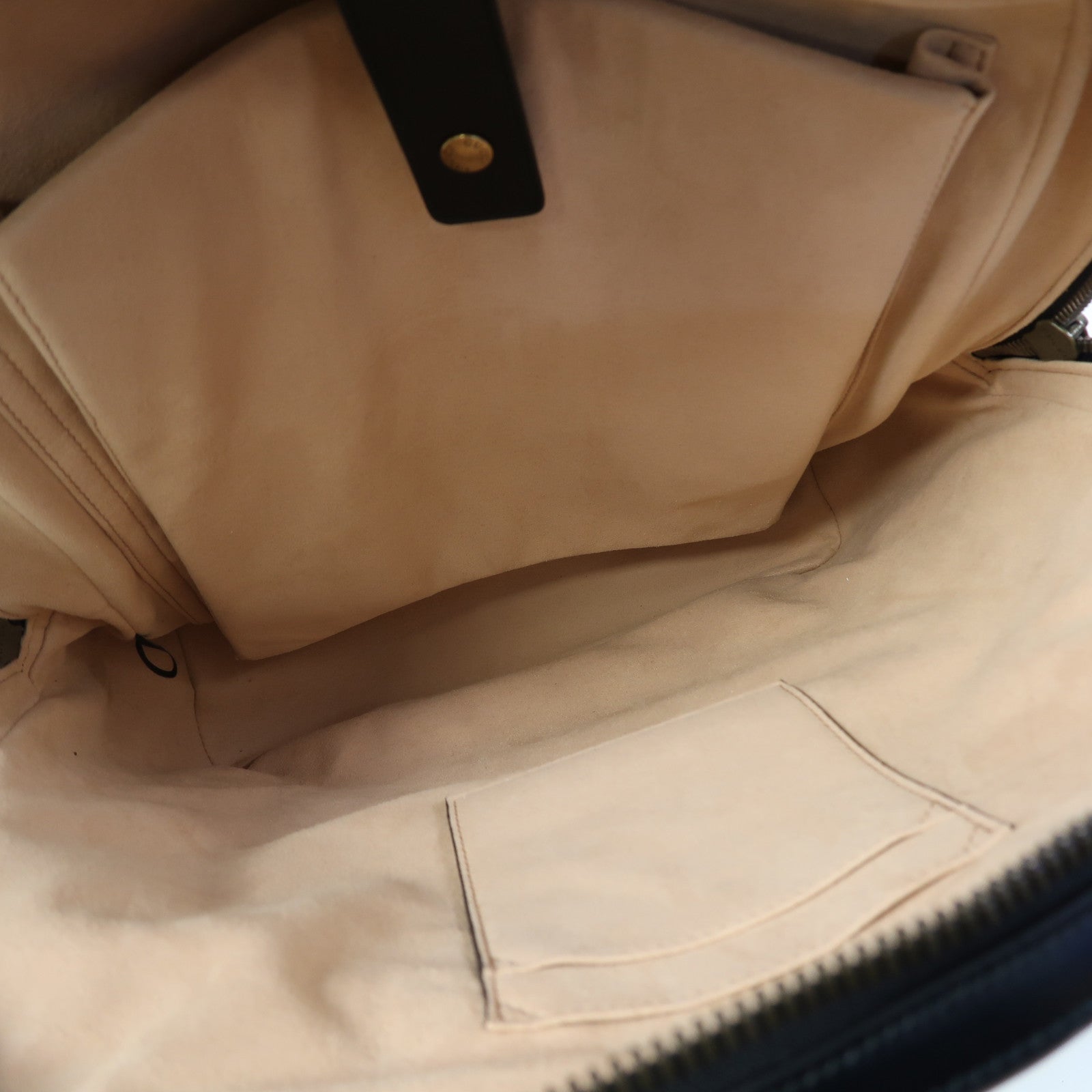 GUCCI 皮革Rucksack金扣背包黑色