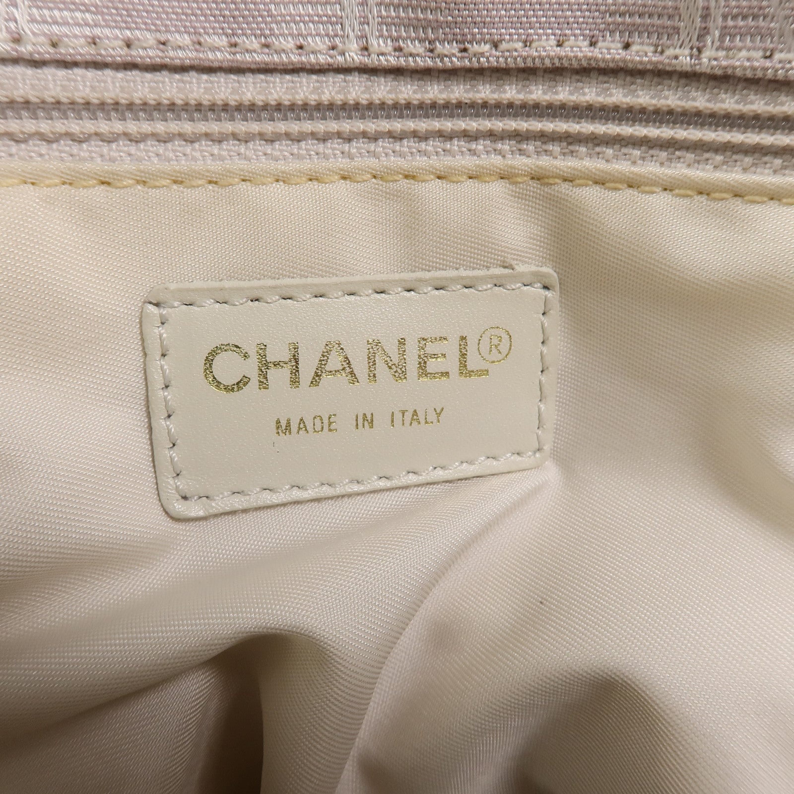CHANEL 尼龍New Travel Line肩背袋