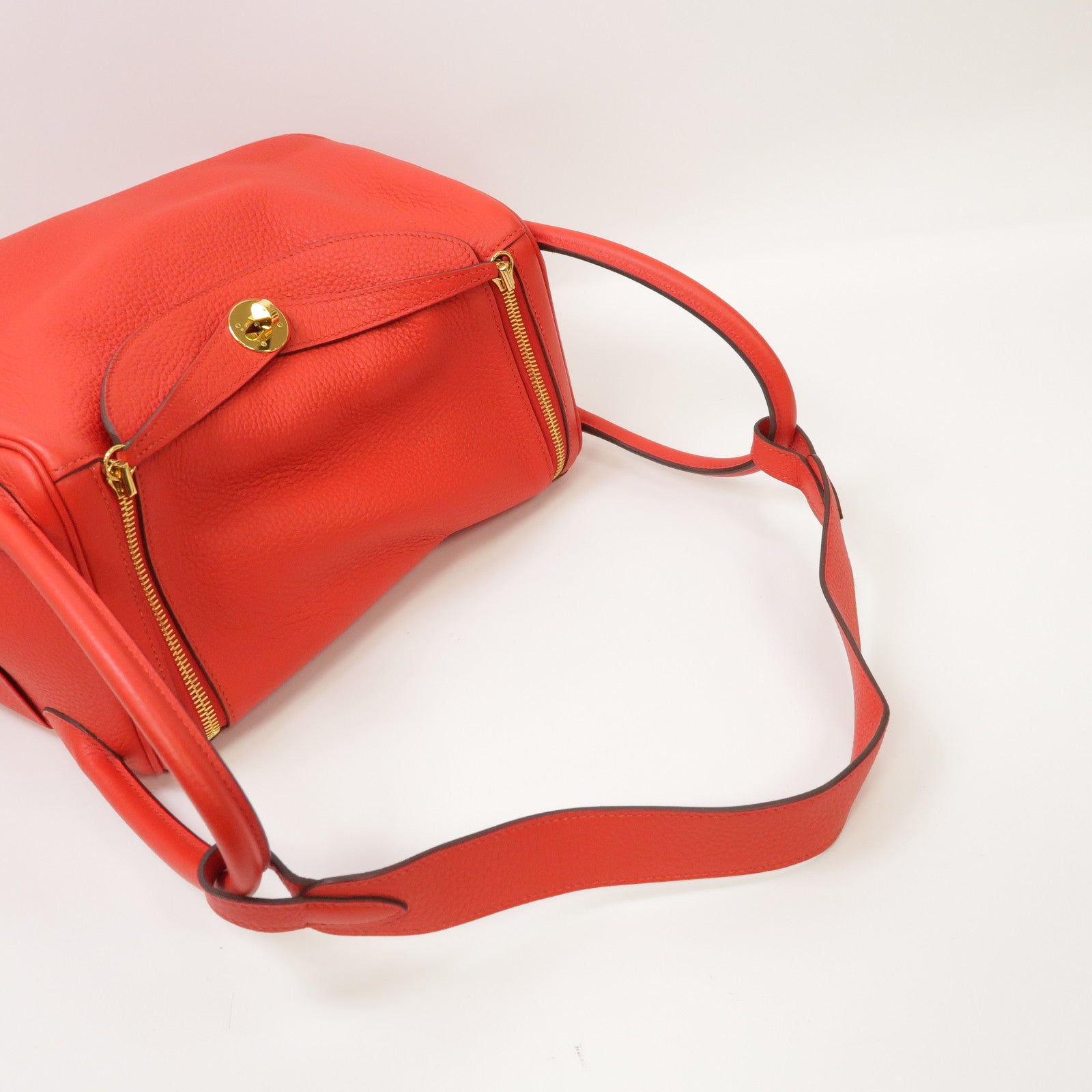 HERMES 【清倉大減價】Clemence皮革Lindy 30金扣手挽肩背兩用袋Rouge Tomate蕃茄紅色