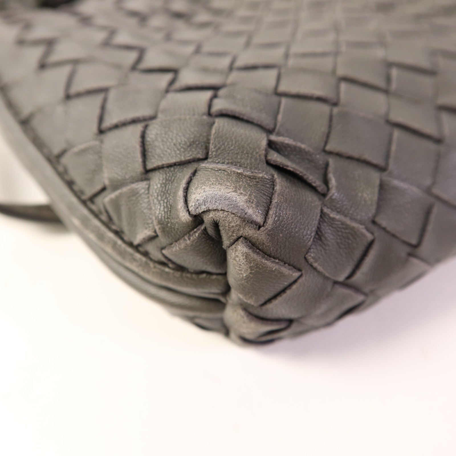BOTTEGA VENETA 羊皮皮革Shoulder Bag銀扣肩背袋
