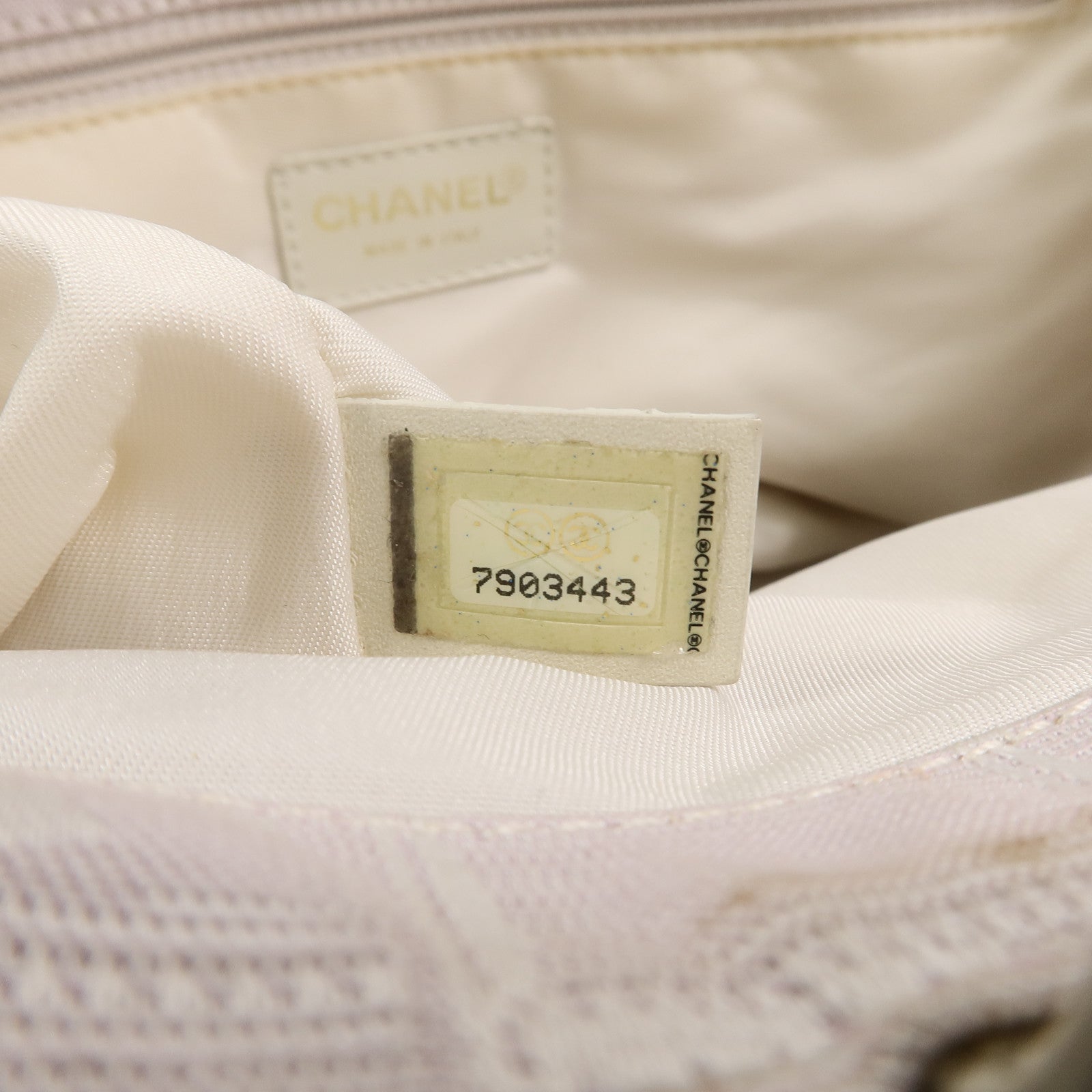 CHANEL 尼龍New Travel Line肩背袋