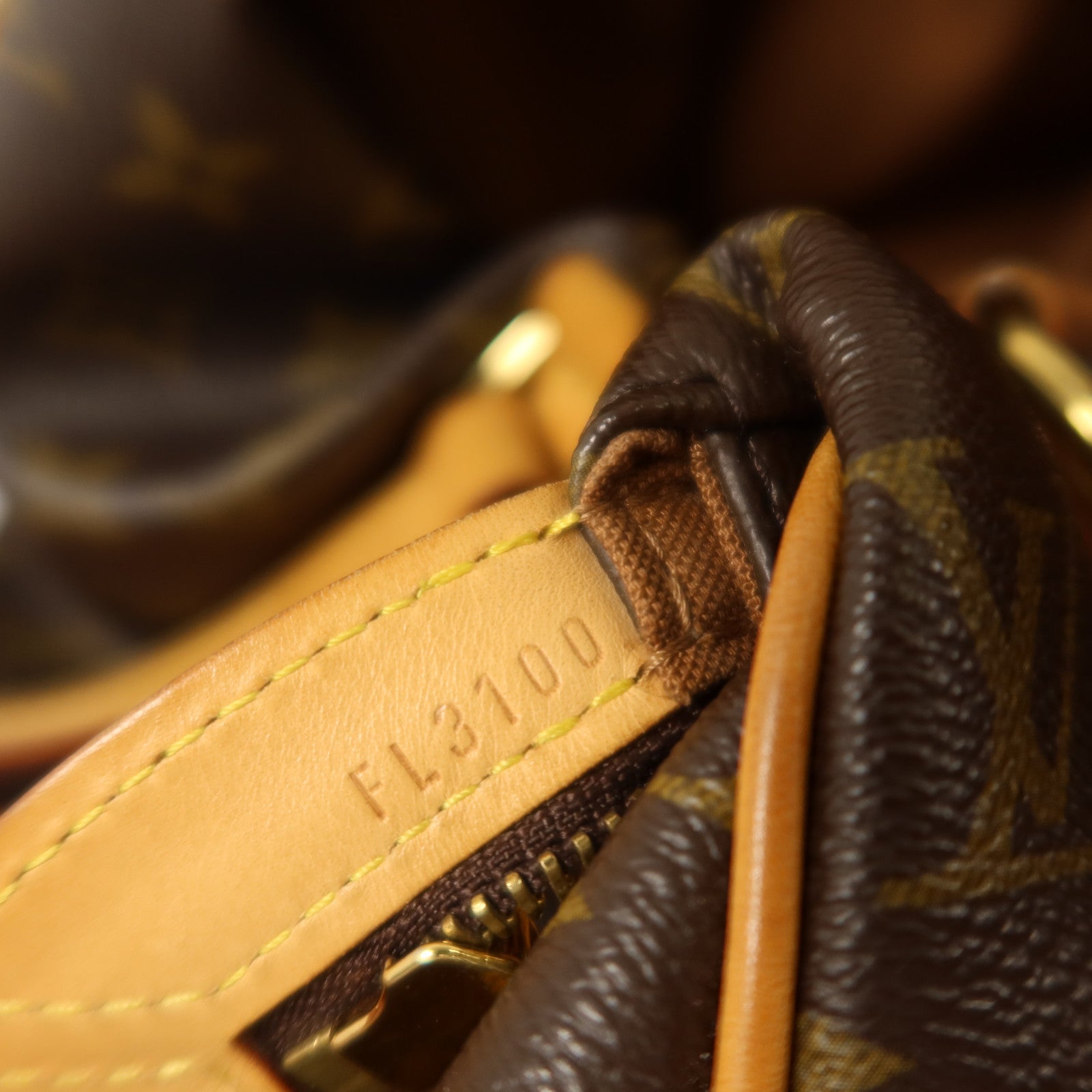 LOUIS VUITTON Monogram Stresa PM金扣肩背袋