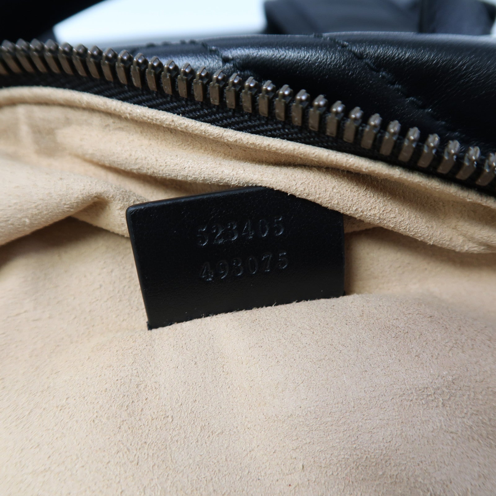 GUCCI 皮革Rucksack金扣背包黑色
