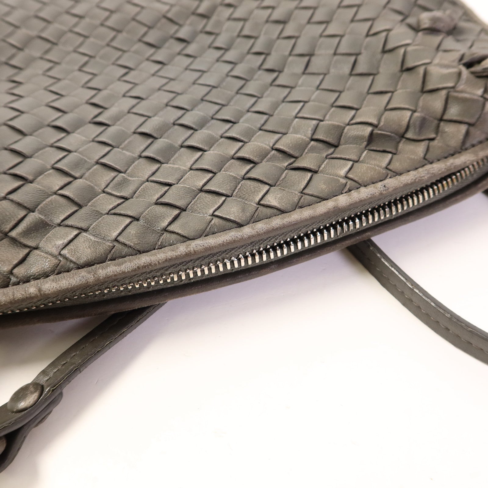 BOTTEGA VENETA 羊皮皮革Shoulder Bag銀扣肩背袋