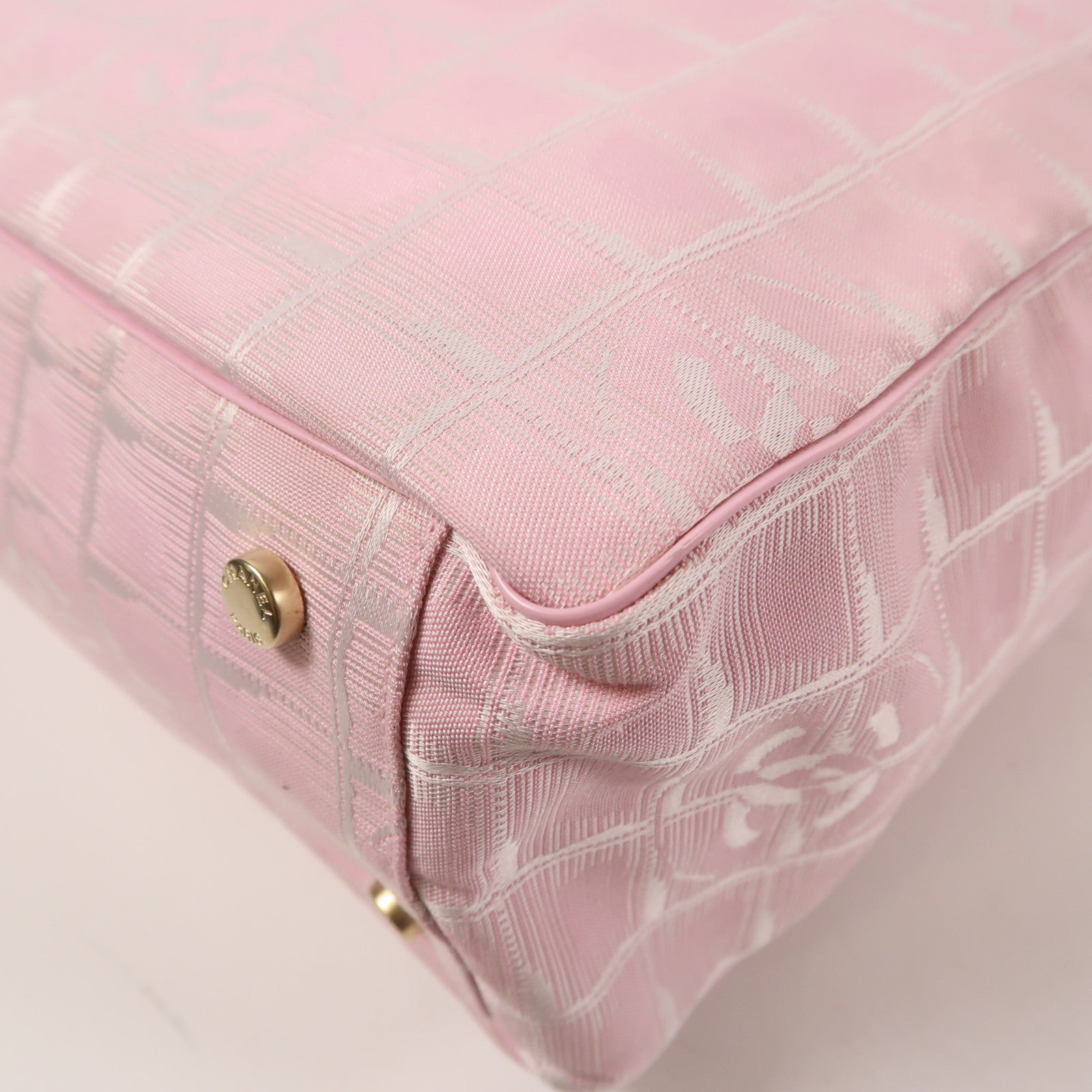 CHANEL 尼龍New Travel Line Tote金扣手挽袋/肩背袋