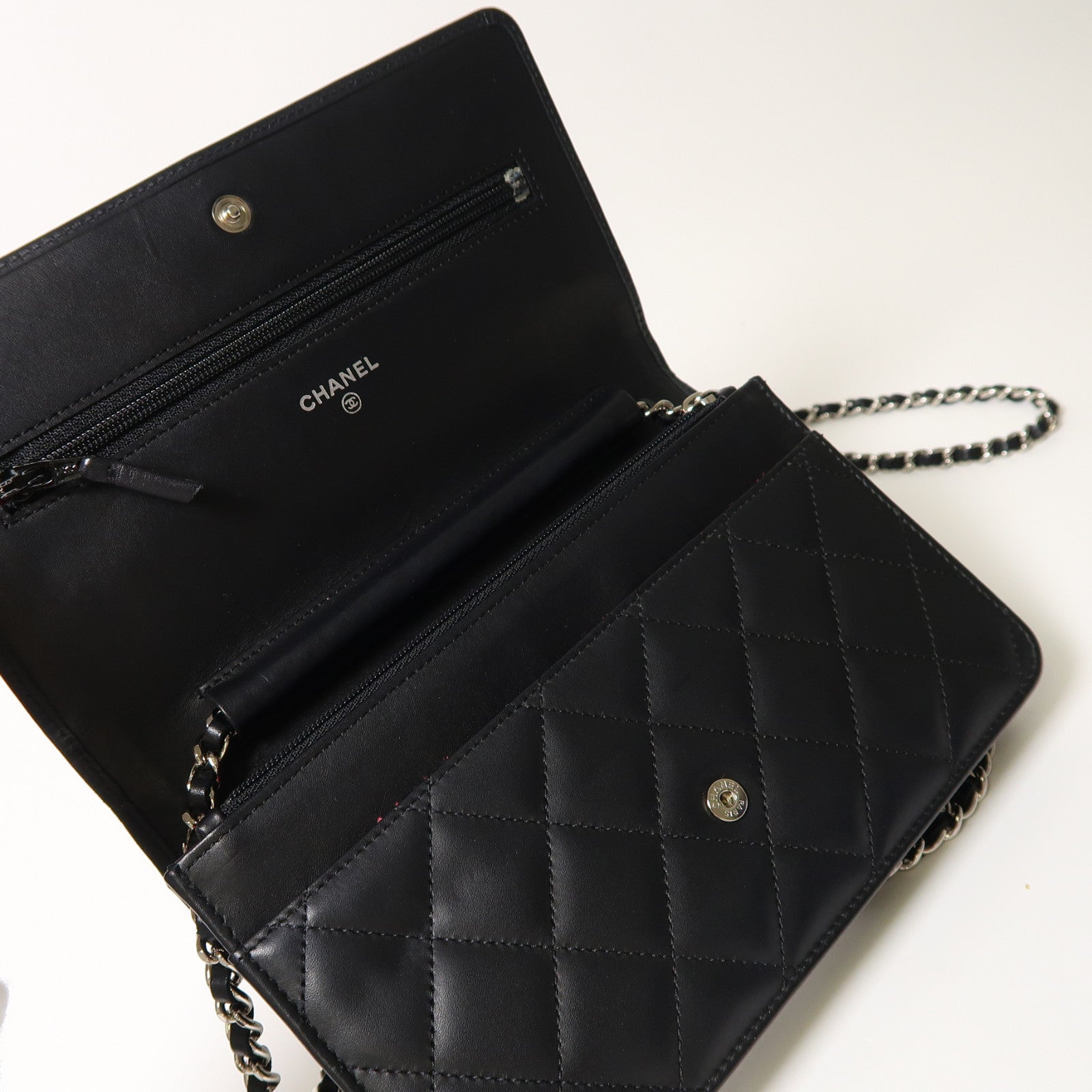 CHANEL 菱格牛皮皮革Cambon Wallet On Chain銀扣鏈帶肩背袋黑色