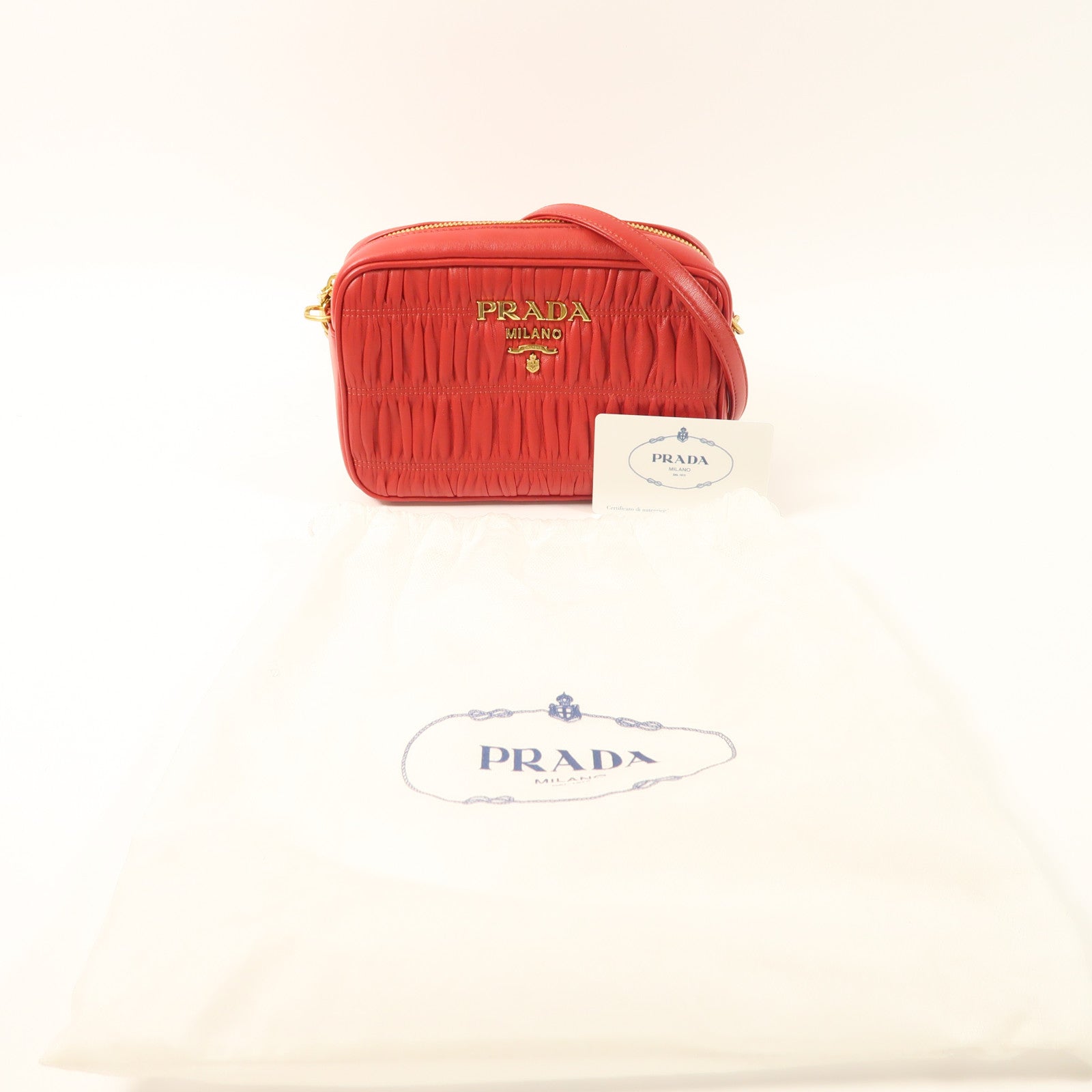 PRADA 羊皮皮革Shoulder Bag金扣肩背袋