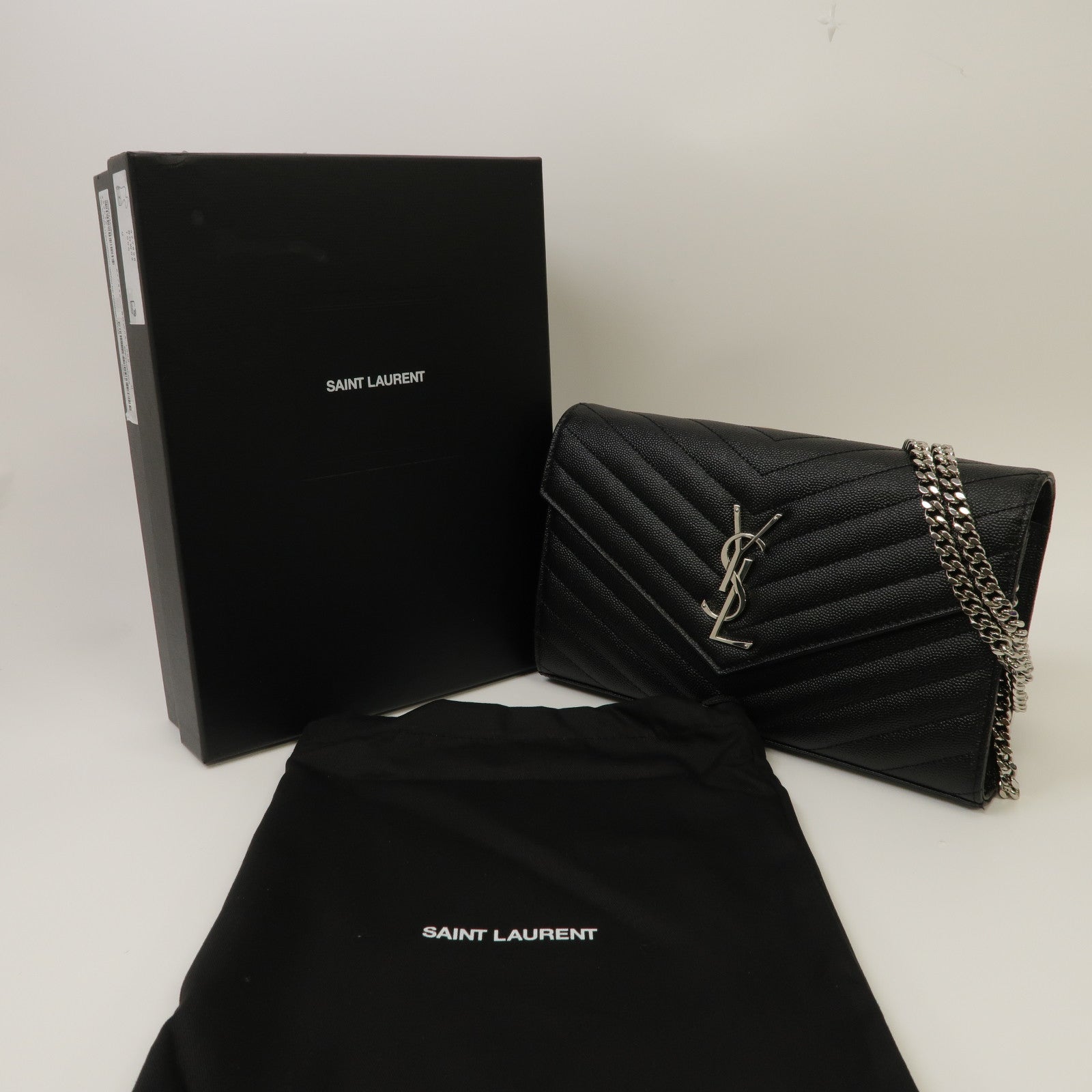 SAINT LAURENT 斜紋牛皮皮革Cassandre Chain Wallet銀扣鏈帶肩背袋黑色