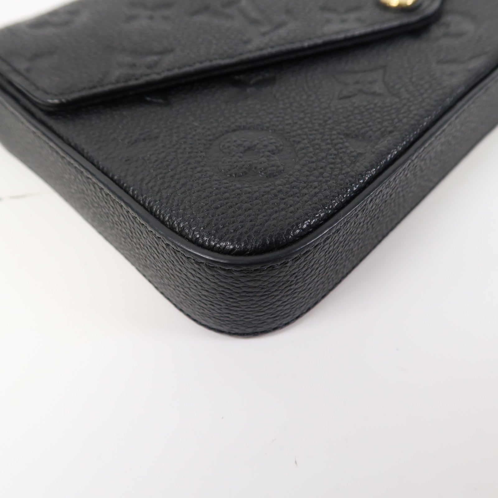 LOUIS VUITTON Monogram Empreinte Felicie Pochette金扣鏈帶肩背袋黑色