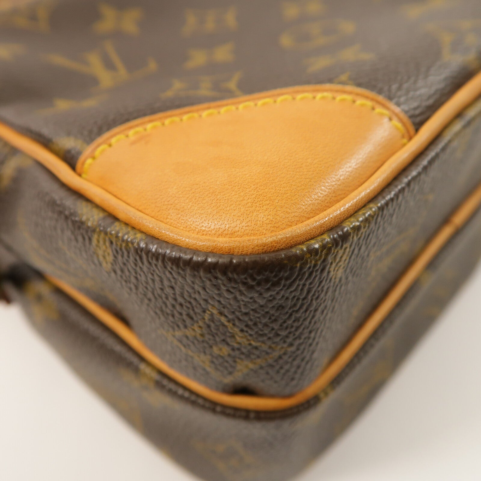 LOUIS VUITTON Monogram Amazon金扣肩背袋