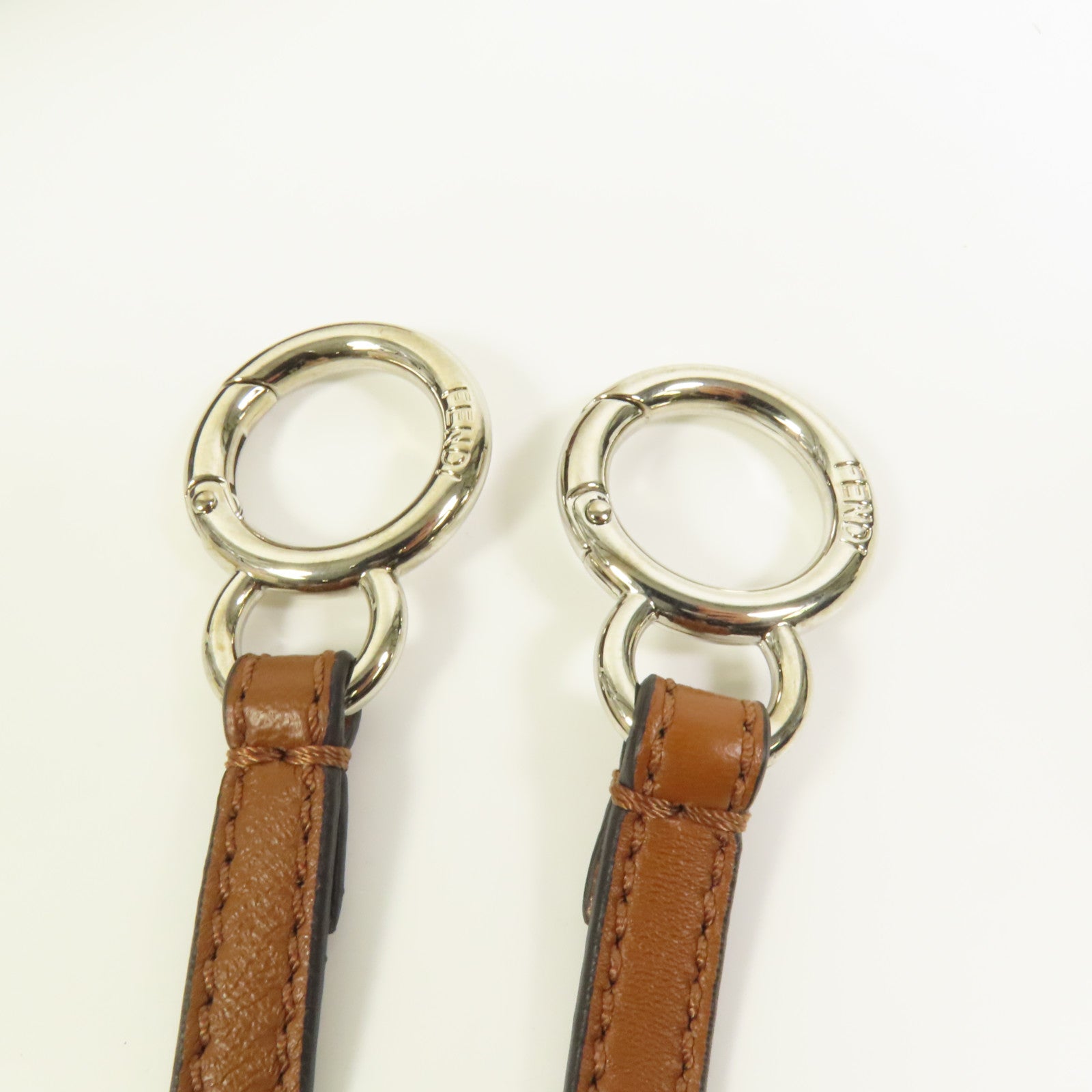 FENDI 牛皮皮革Mini Peekaboo銀扣手挽肩背兩用袋