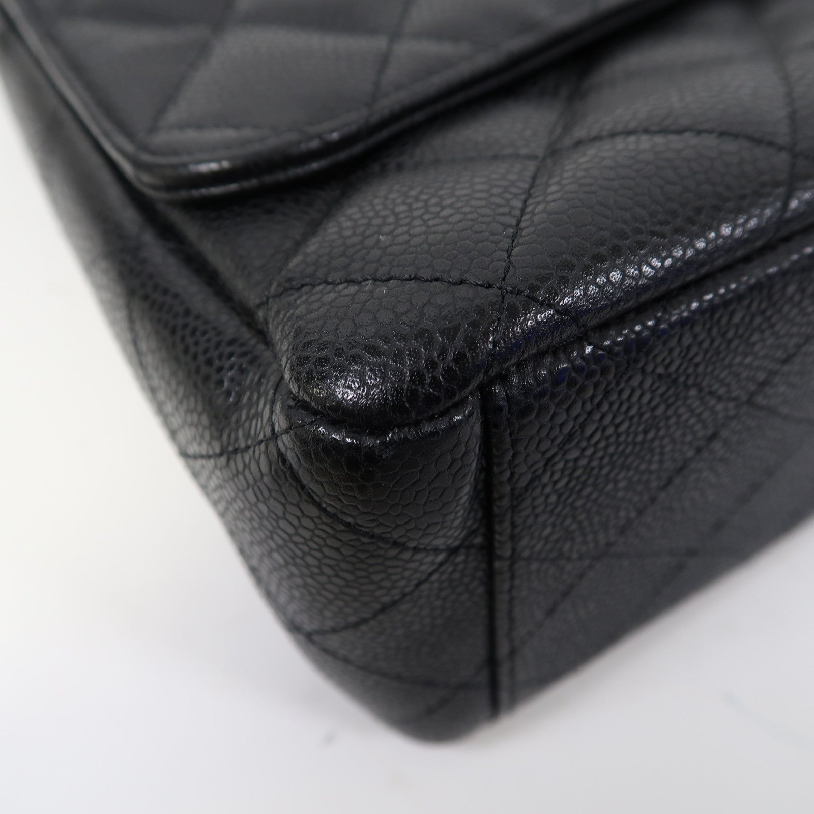 CHANEL 【激減優惠】菱格牛皮皮革Classic Maxi銀扣鏈帶肩背袋黑色