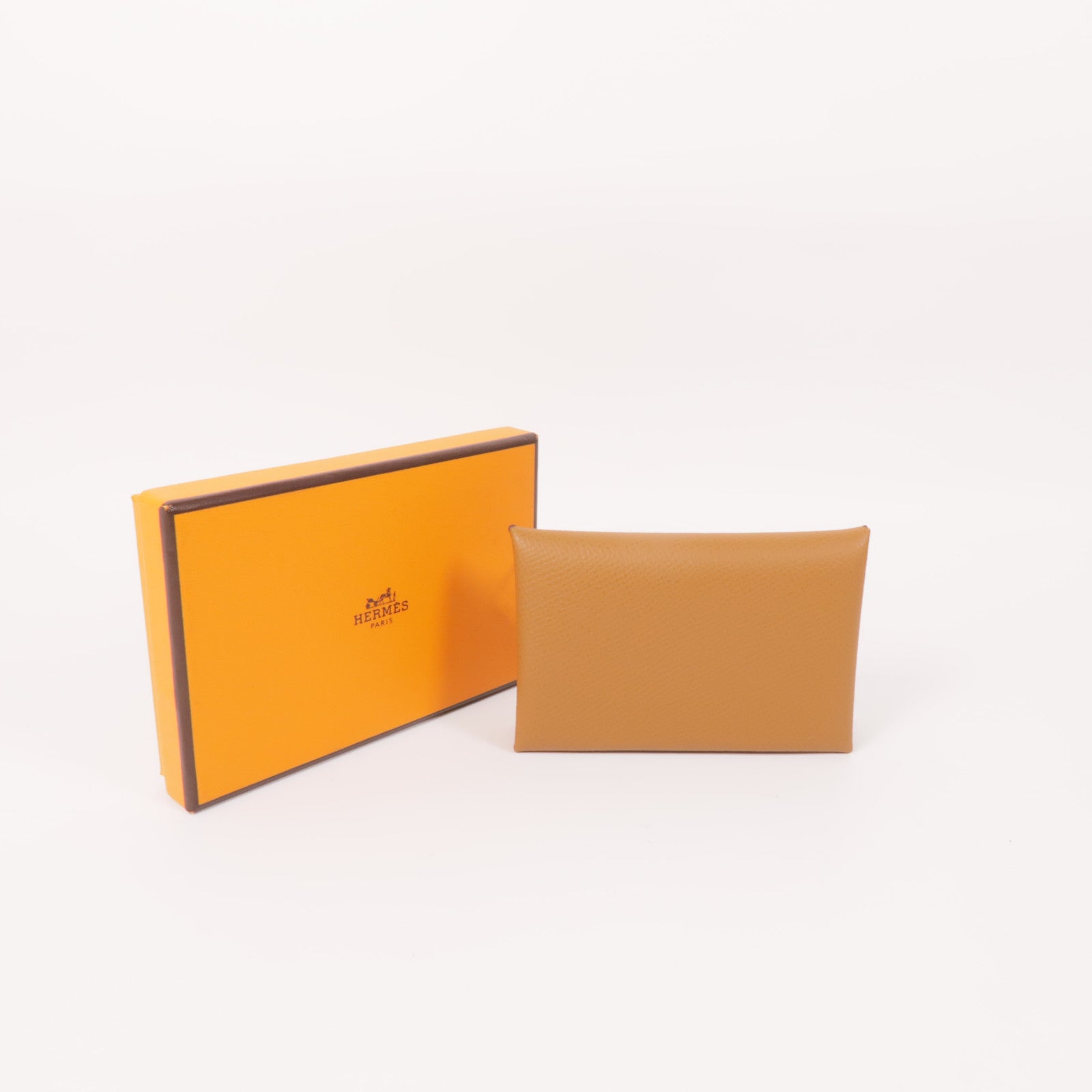 HERMES Epsom皮革Calvi銀扣卡片套Gold