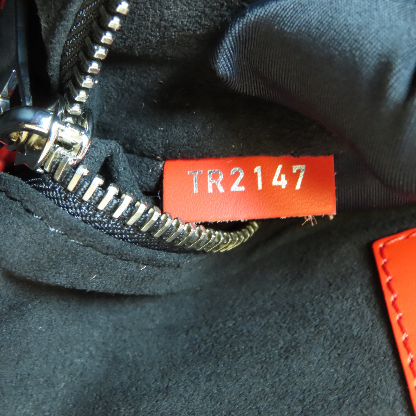 LOUIS VUITTON Epi Supreme Christopher Backpack銀扣背包