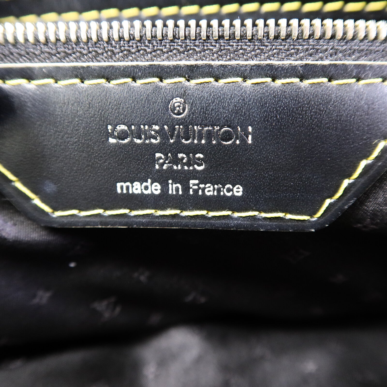 LOUIS VUITTON Suhali Lockit PM手挽袋