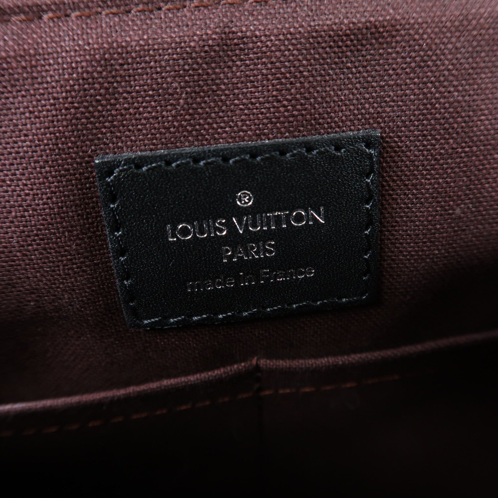 LOUIS VUITTON Monogram District PM銀扣肩背袋啡色