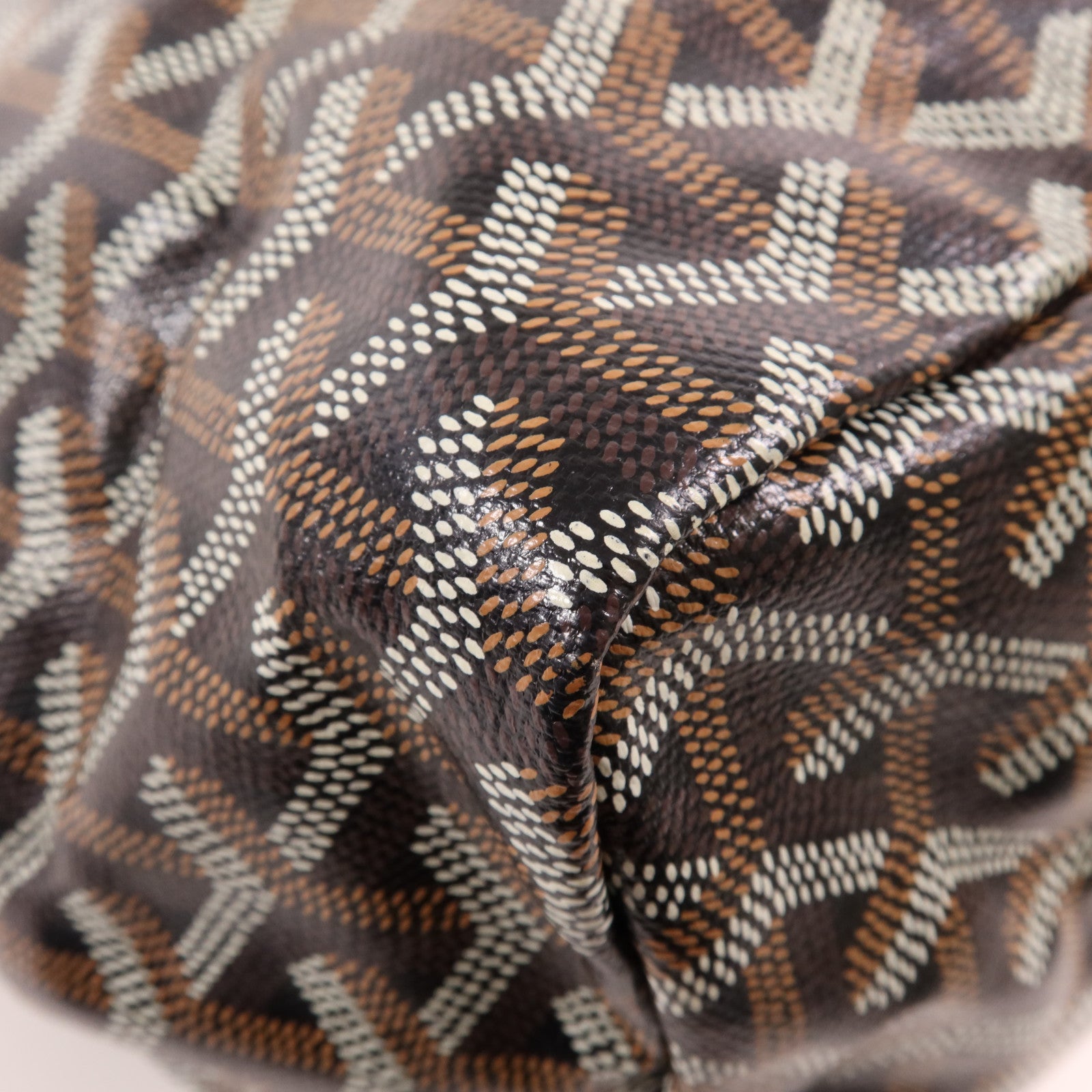 GOYARD 塗層帆布Saint Louis PM銀扣肩背袋