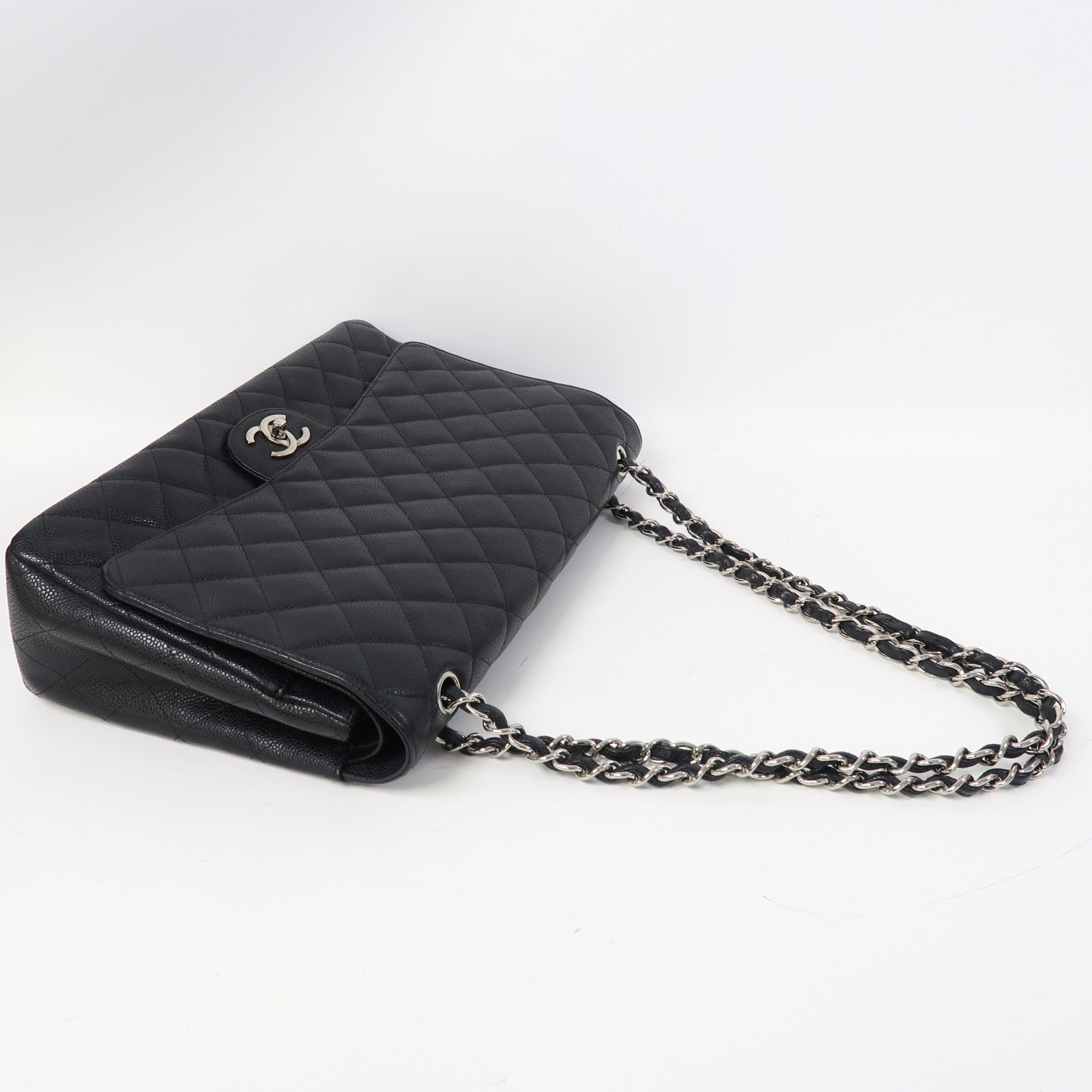 CHANEL 【激減優惠】菱格牛皮皮革Classic Maxi銀扣鏈帶肩背袋黑色