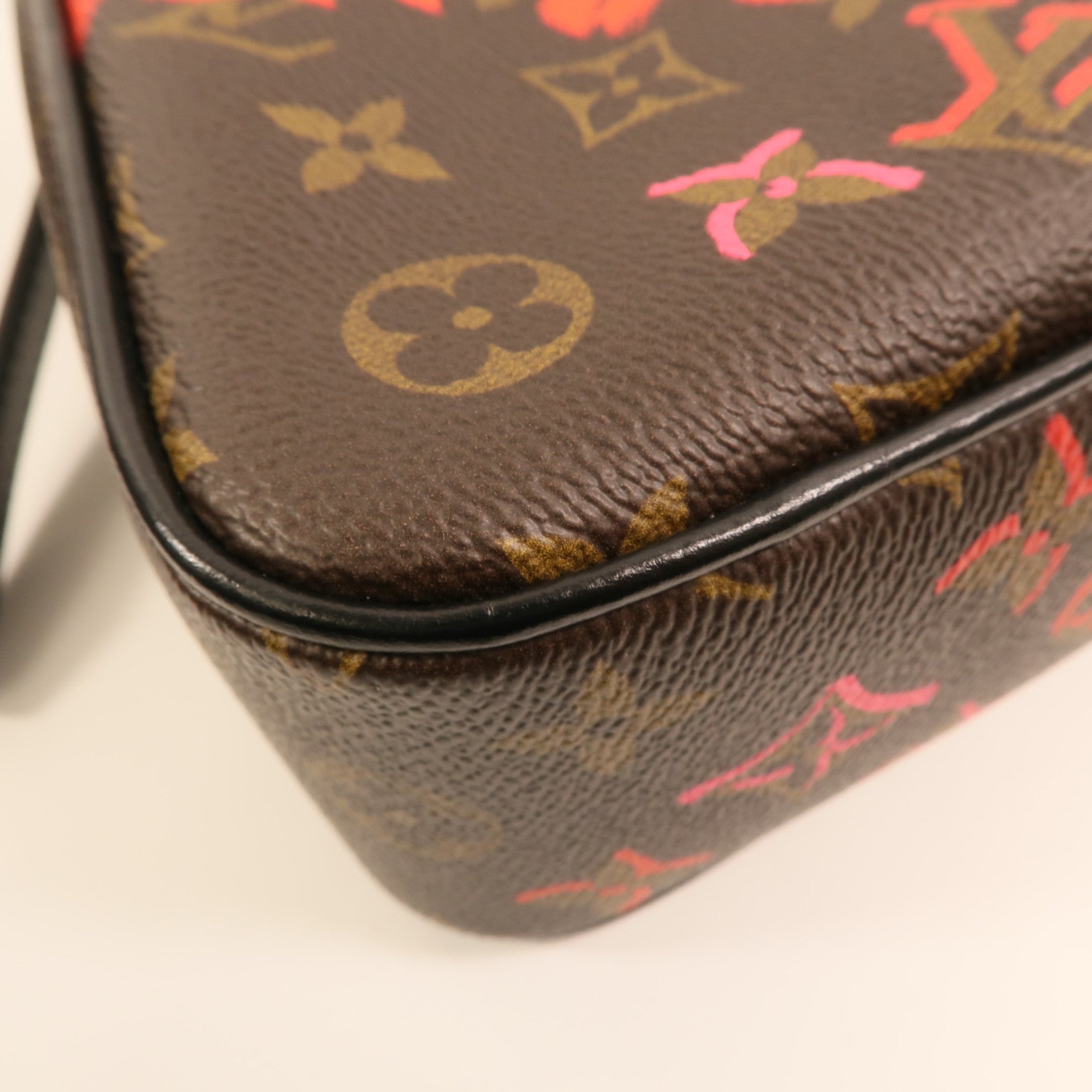 LOUIS VUITTON Monogram Sac Coeur Fall In Love金扣肩背袋棕色