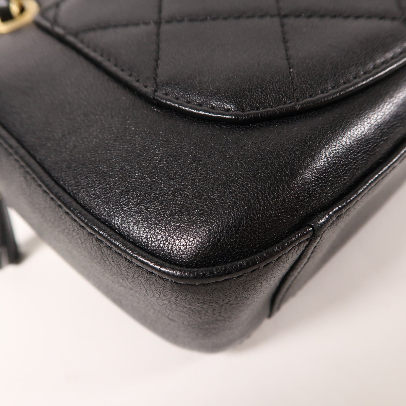 CHANEL 牛皮皮革Chanel 19 Camera金扣鏈帶肩背袋