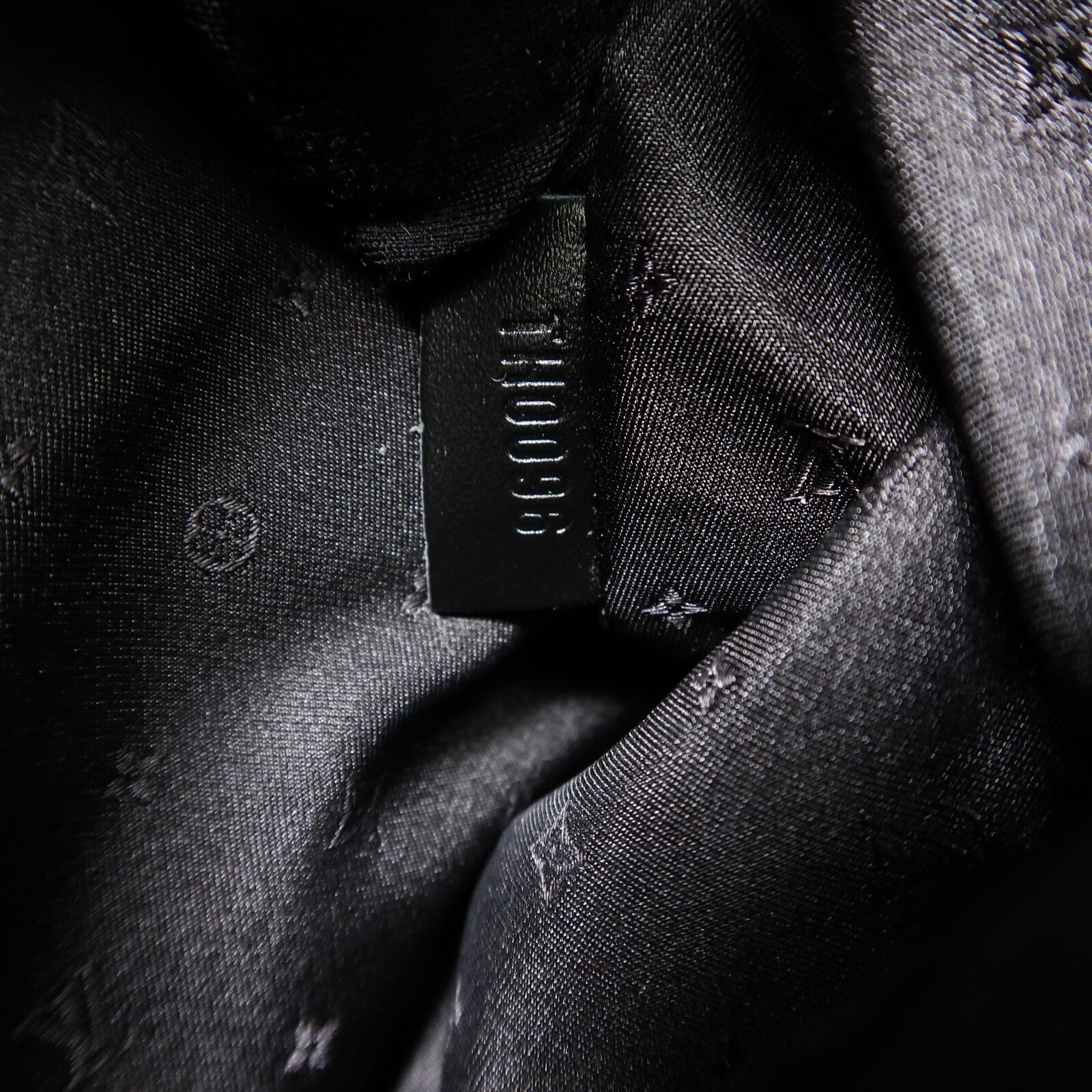 LOUIS VUITTON Suhali Lockit PM手挽袋