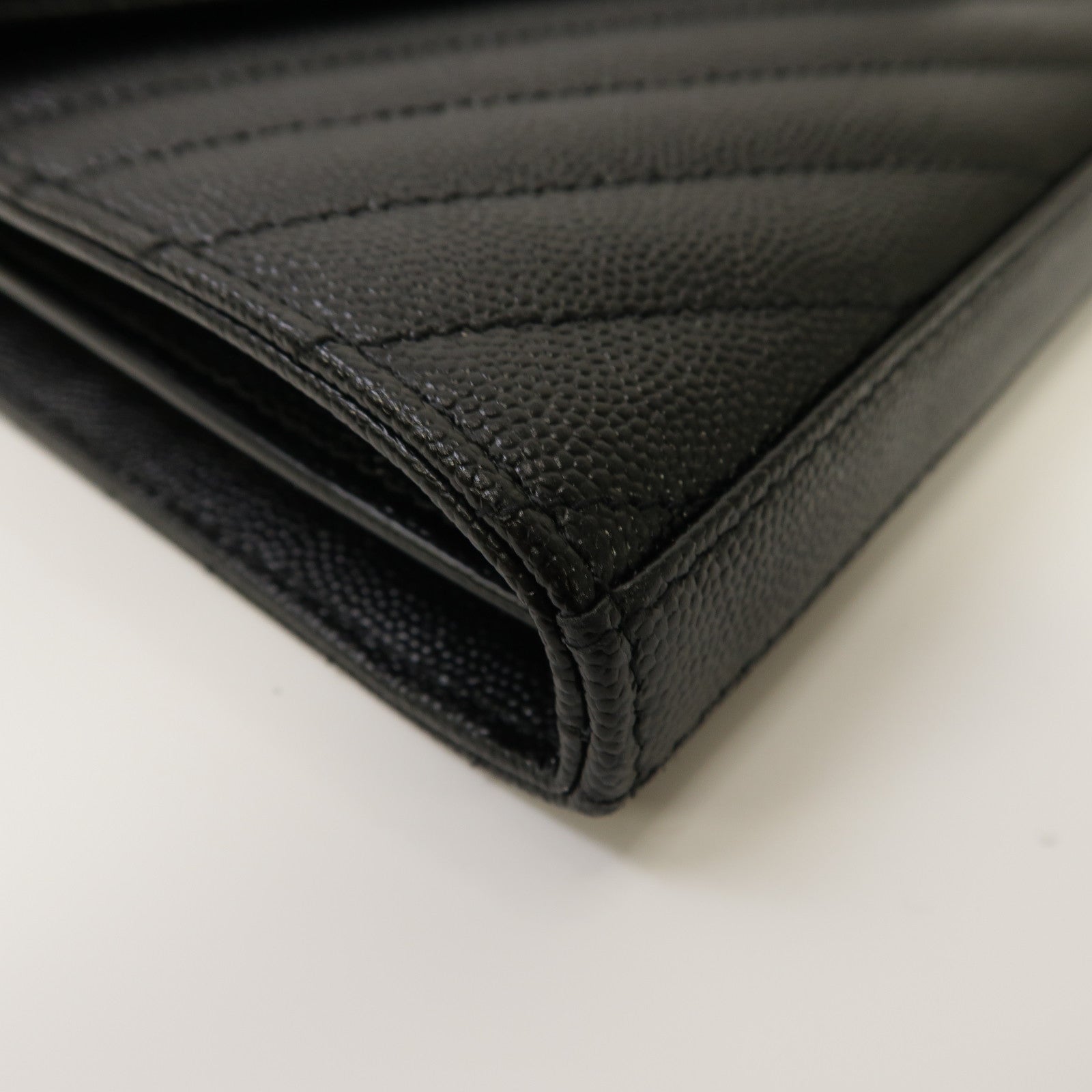 SAINT LAURENT 斜紋牛皮皮革Cassandre Chain Wallet銀扣鏈帶肩背袋黑色