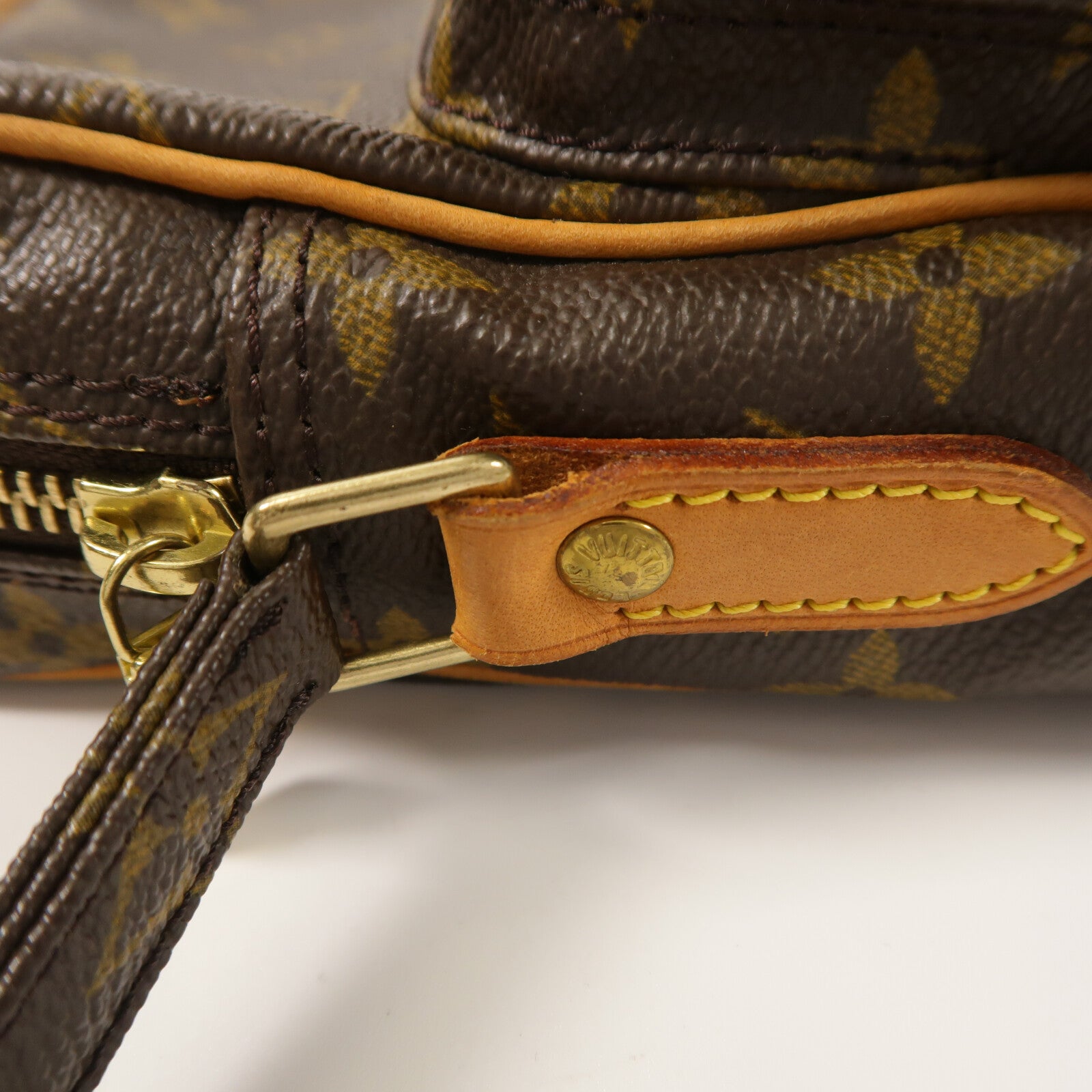 LOUIS VUITTON Monogram Amazon金扣肩背袋