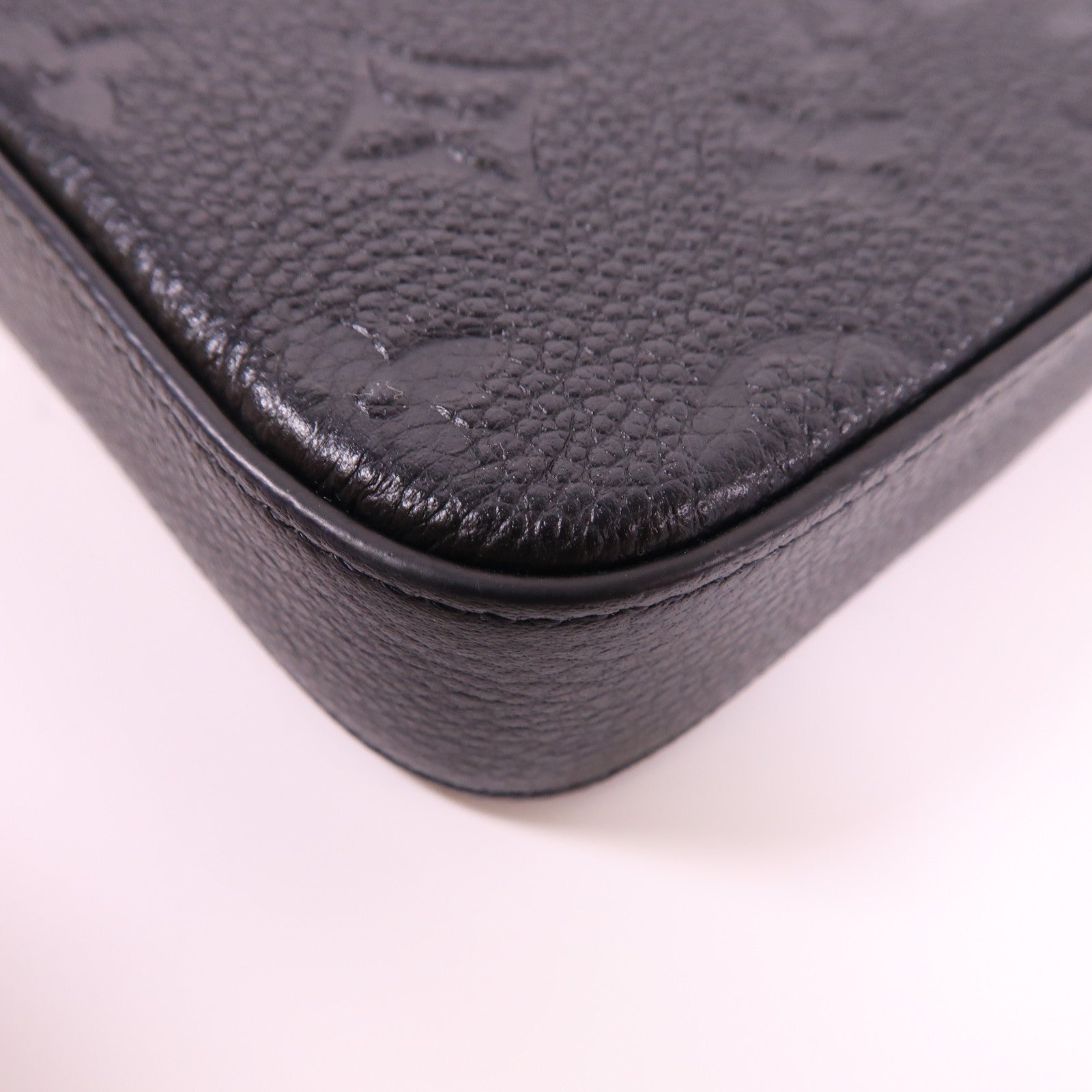 LOUIS VUITTON Monogram Empreinte Felicie Pochette金扣鏈帶肩背袋