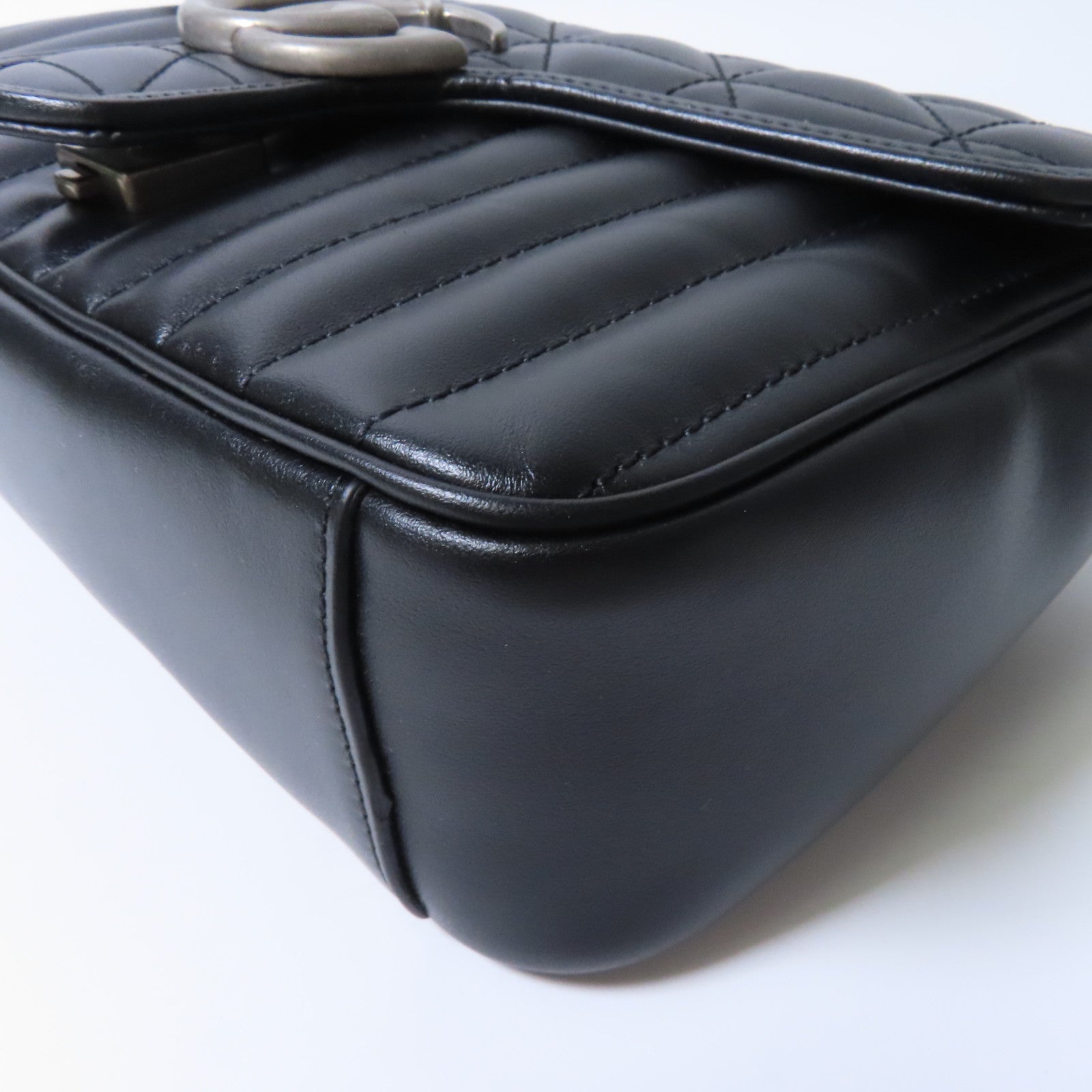 GUCCI 【激減優惠】牛皮皮革Shoulder Bag銀扣鏈帶肩背袋黑色