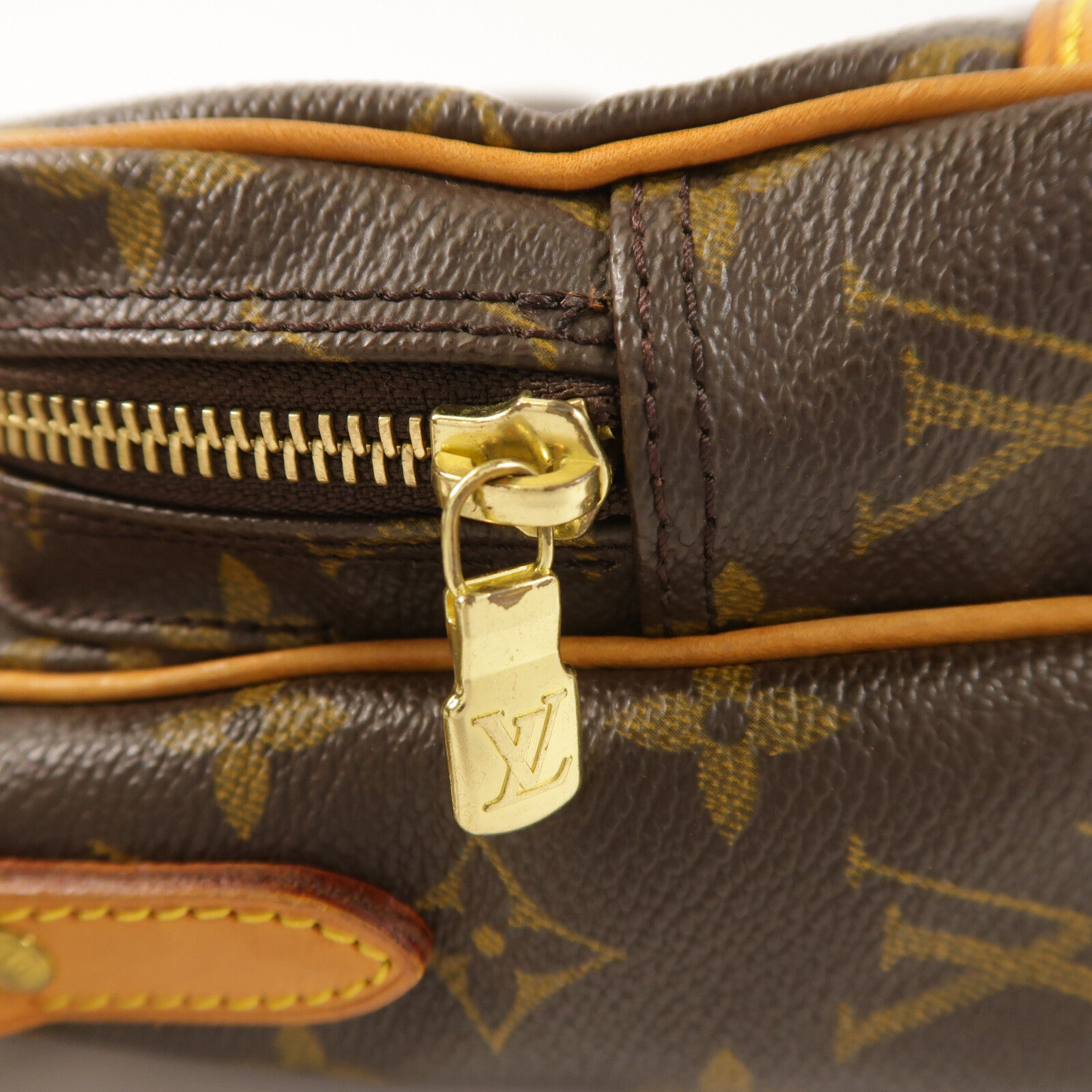 LOUIS VUITTON Monogram Amazon金扣肩背袋