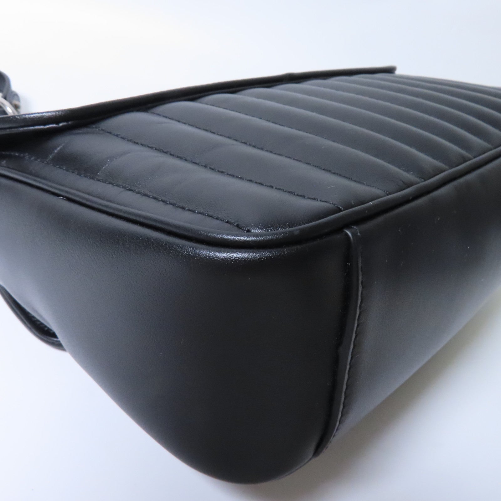 GUCCI 【激減優惠】牛皮皮革Shoulder Bag銀扣鏈帶肩背袋黑色