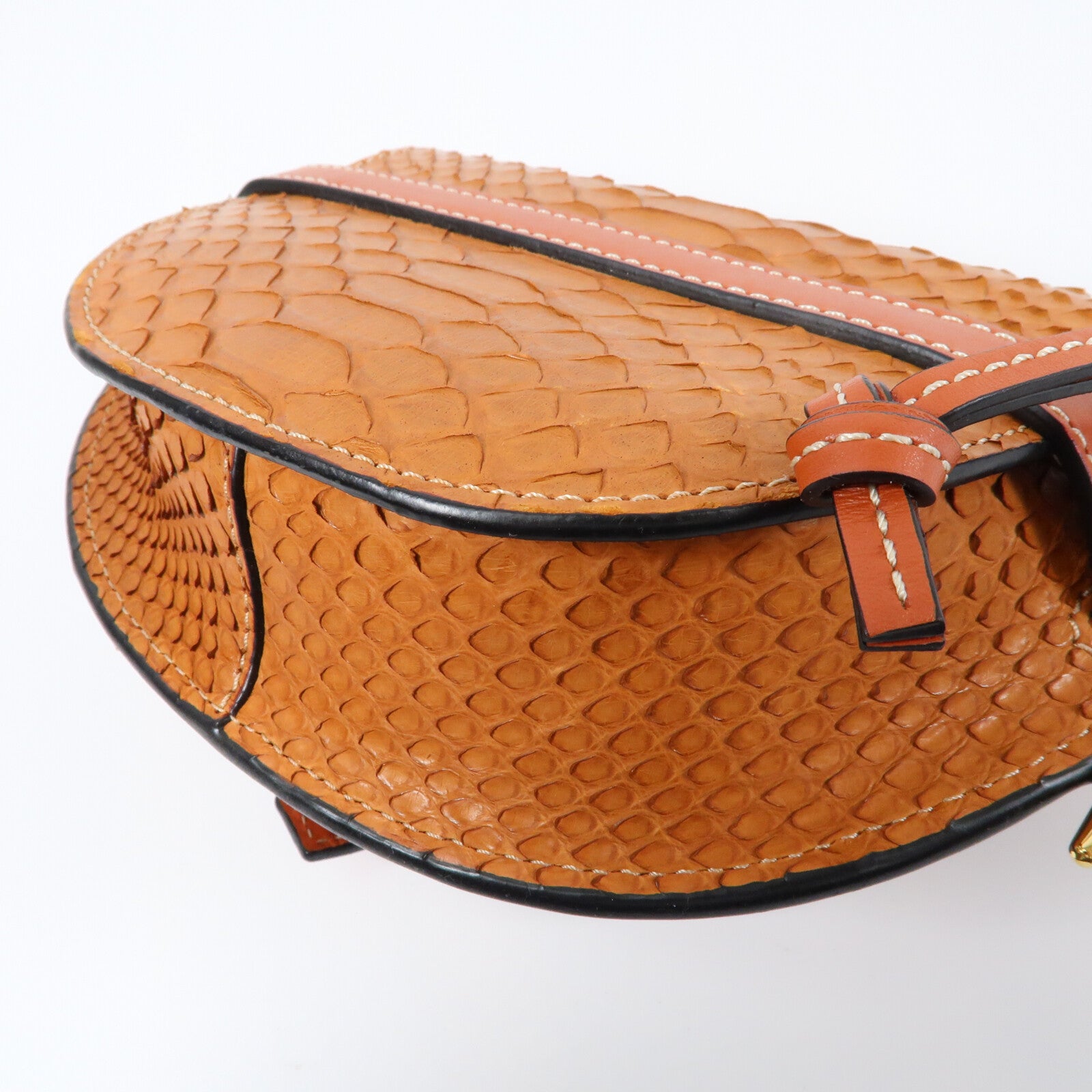 LOEWE 蛇皮皮革Mini Gate金扣肩背袋