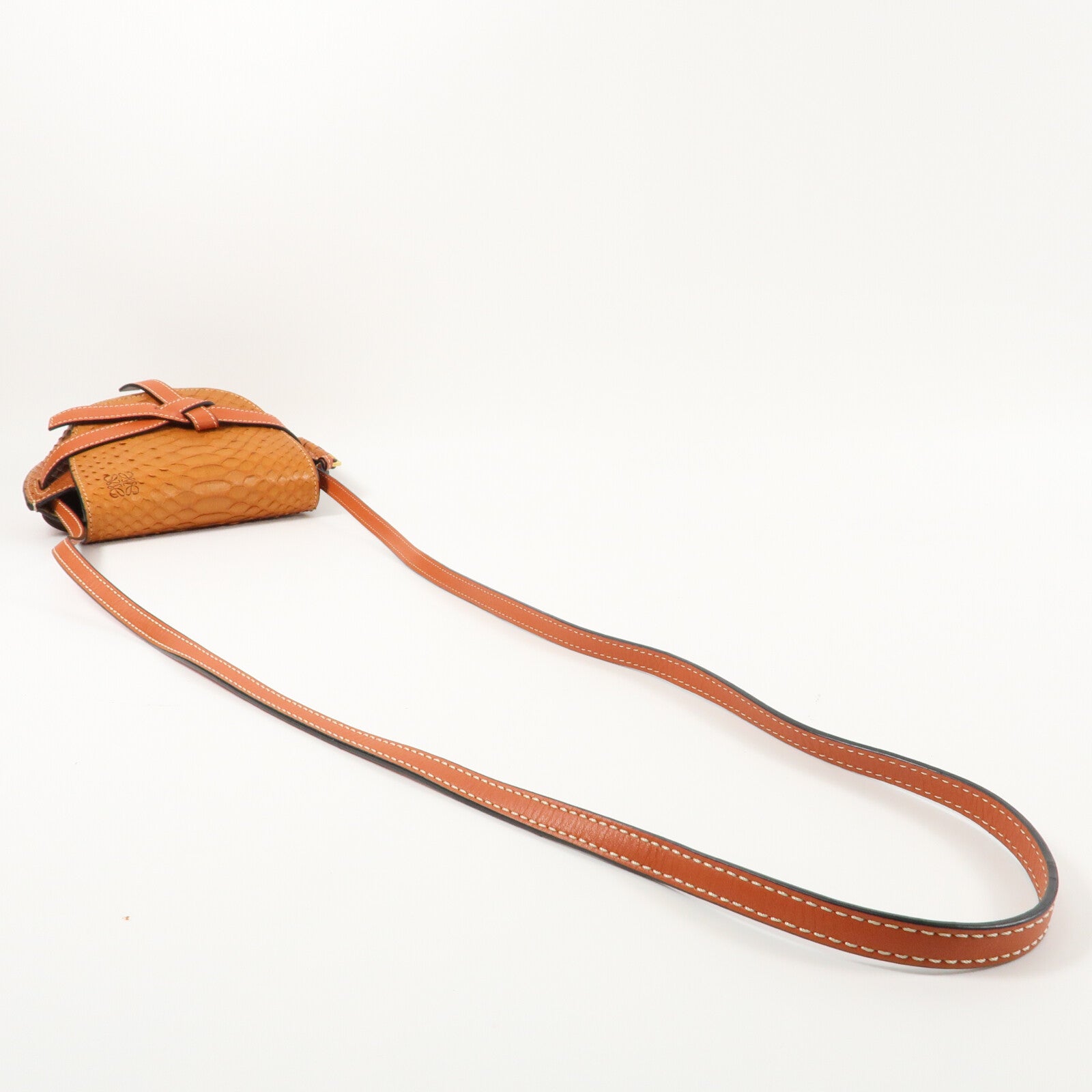 LOEWE 蛇皮皮革Mini Gate金扣肩背袋