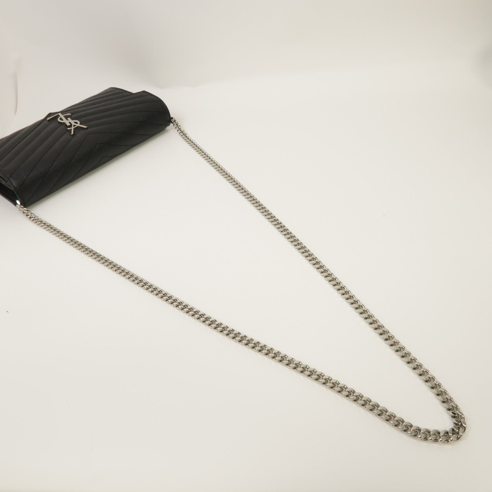 SAINT LAURENT 斜紋牛皮皮革Cassandre Chain Wallet銀扣鏈帶肩背袋黑色