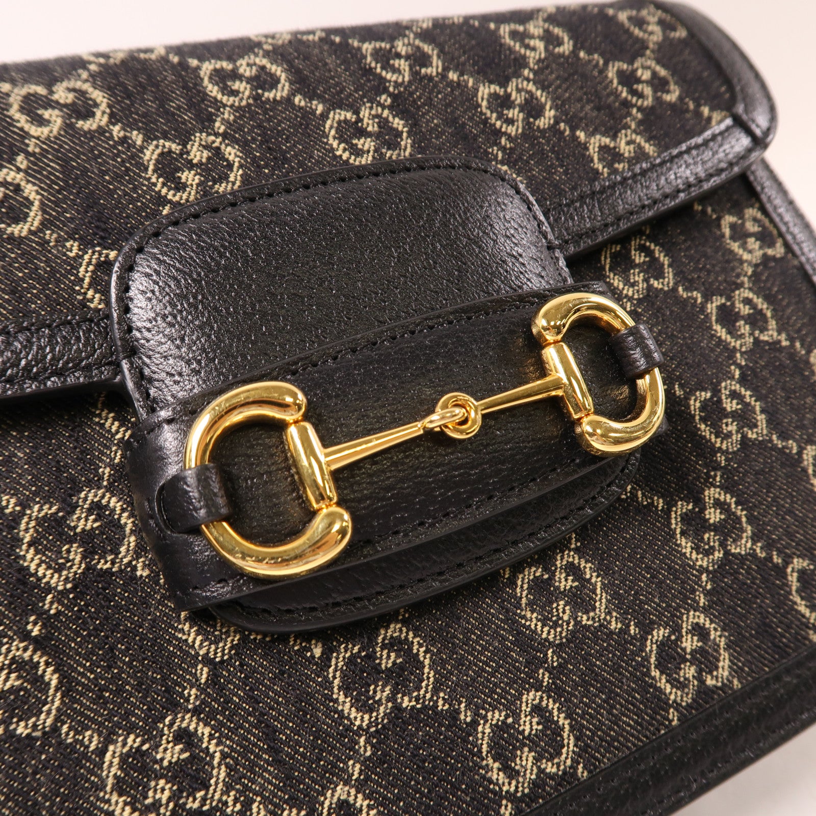 GUCCI GG帆布/皮革Horsebit 1955金扣肩背袋黑色