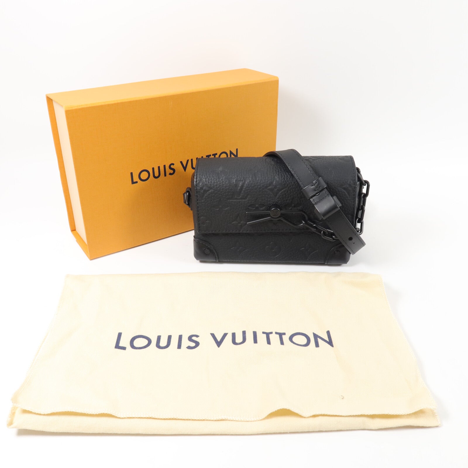 LOUIS VUITTON Monogram Taurillon Steamer Wearable Wallet扣肩背袋