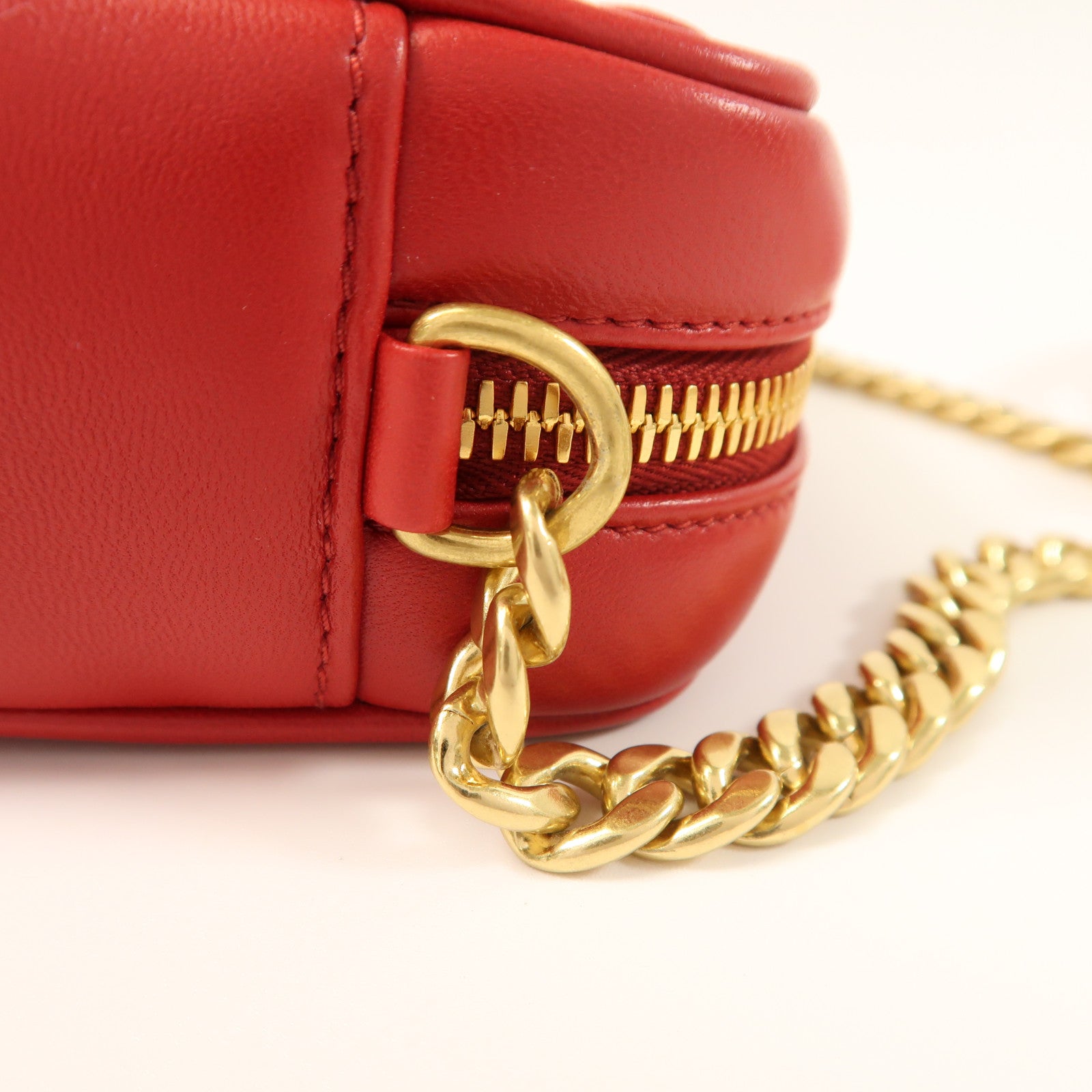 PRADA 羊皮皮革Shoulder Bag金扣肩背袋