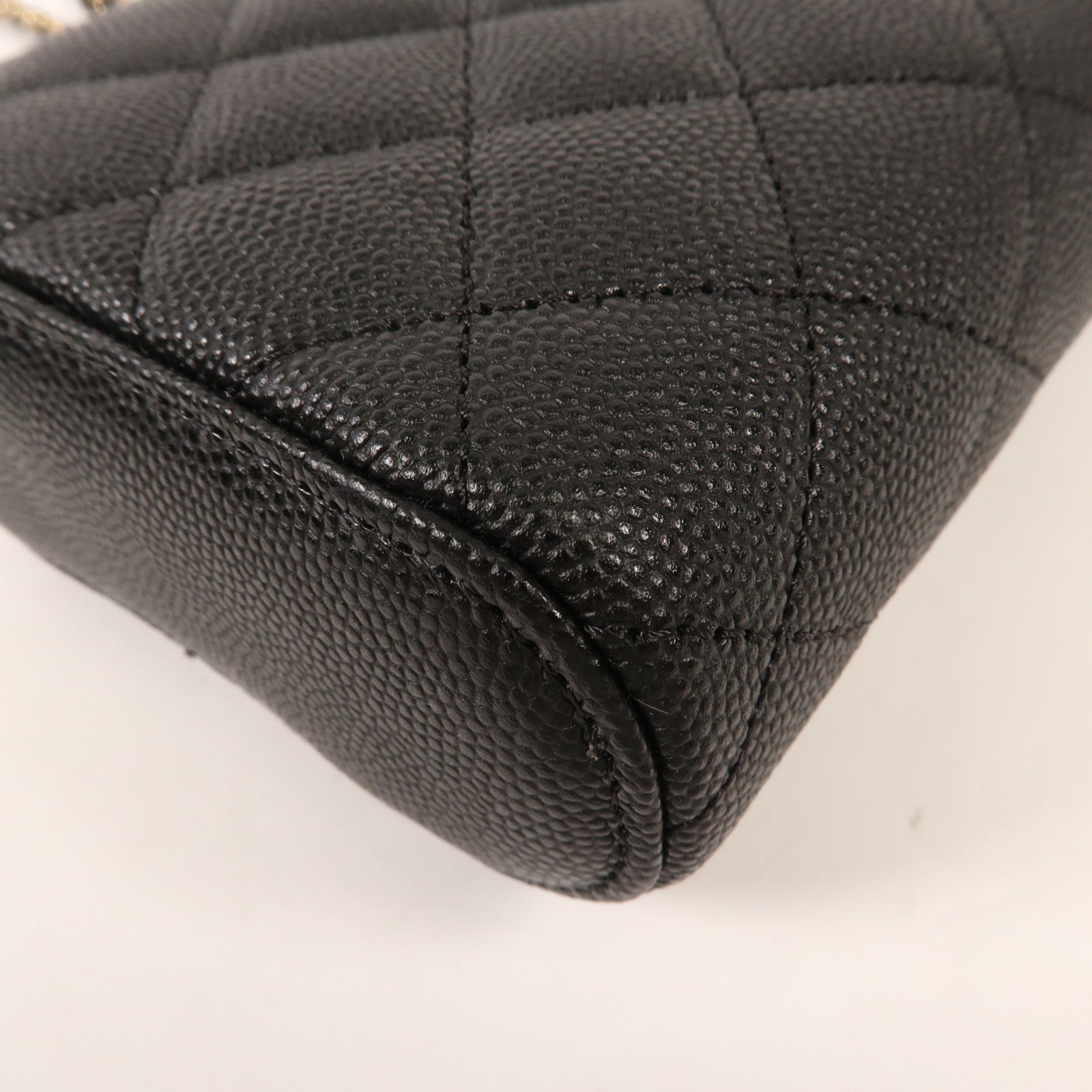 CHANEL 牛皮皮革Mini Gigarette Box金扣鏈帶肩背袋