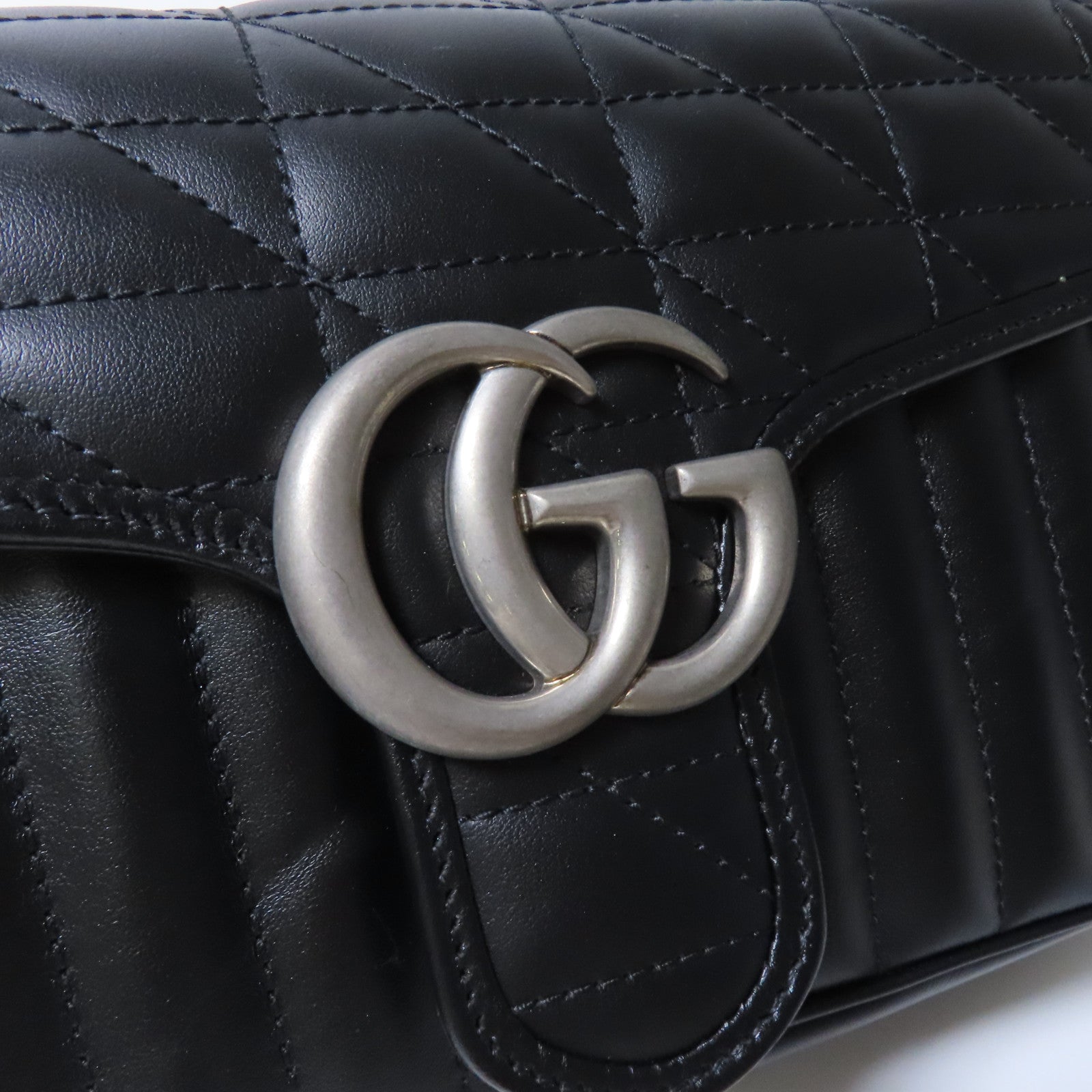 GUCCI 【激減優惠】牛皮皮革Shoulder Bag銀扣鏈帶肩背袋黑色