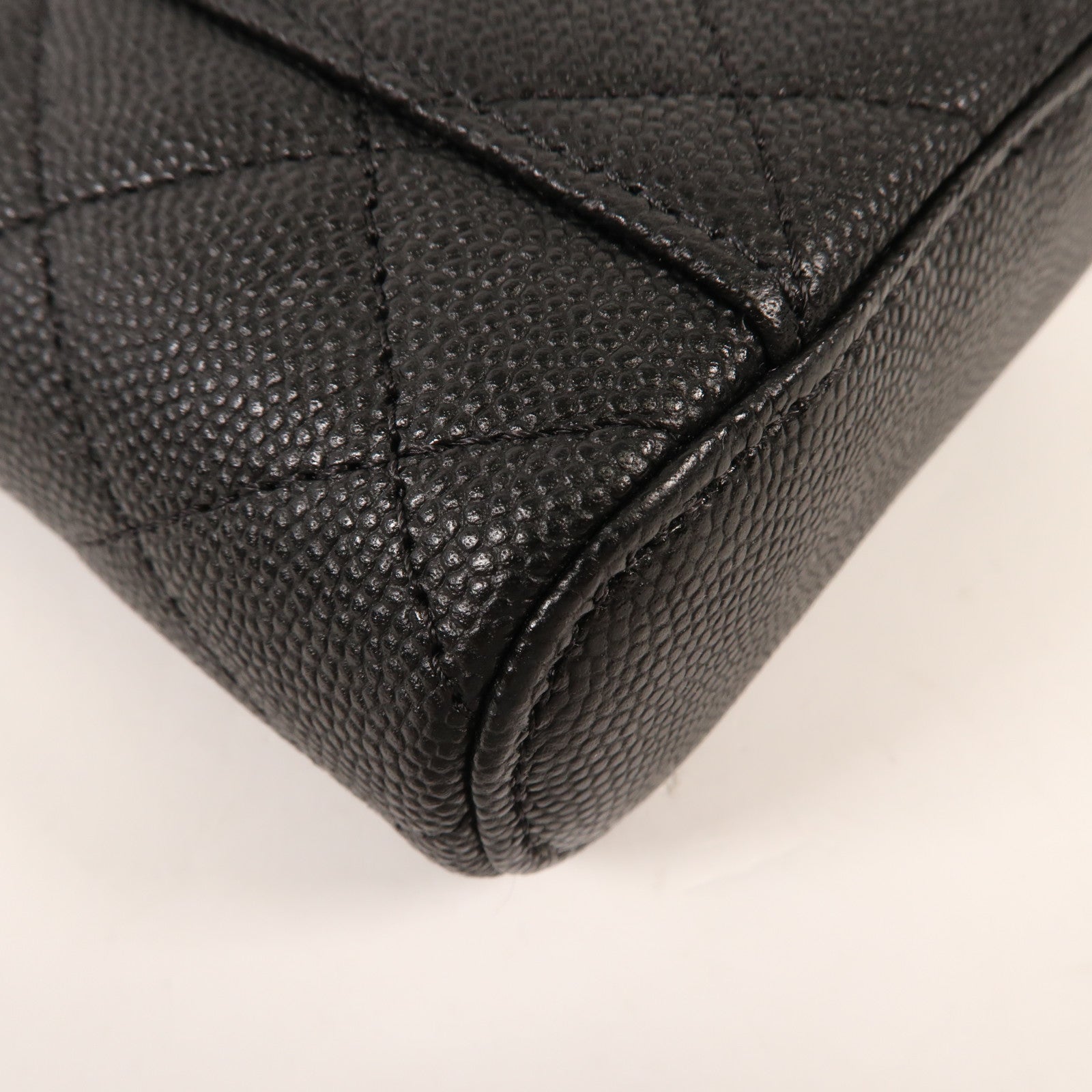 CHANEL 牛皮皮革Mini Gigarette Box金扣鏈帶肩背袋