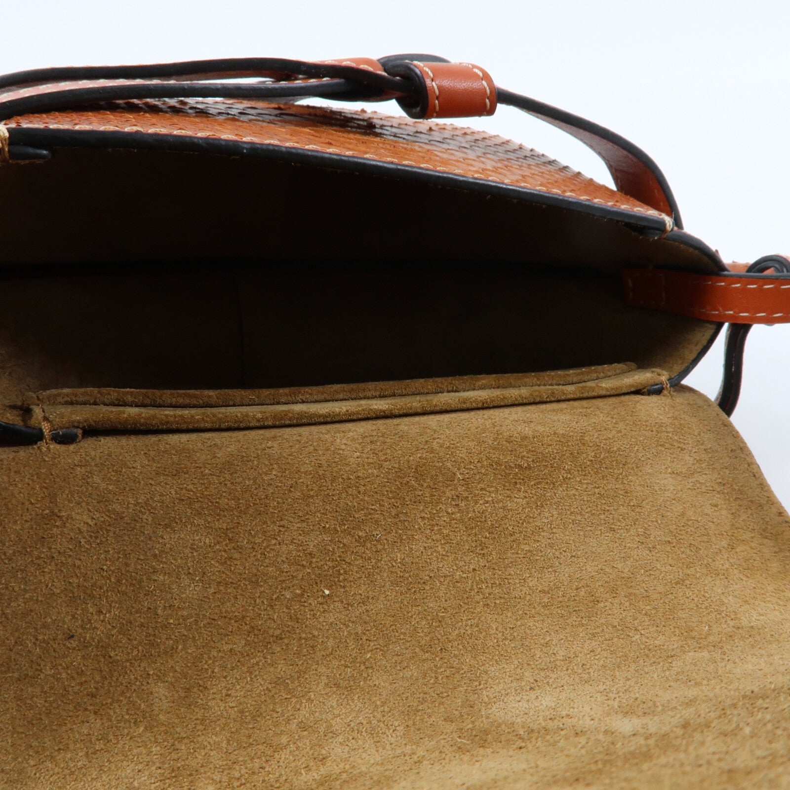LOEWE 蛇皮皮革Mini Gate金扣肩背袋